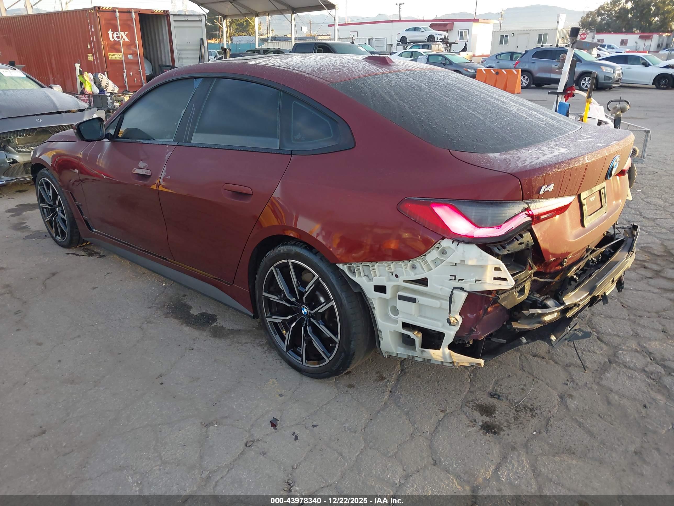 BMW I4 image 3