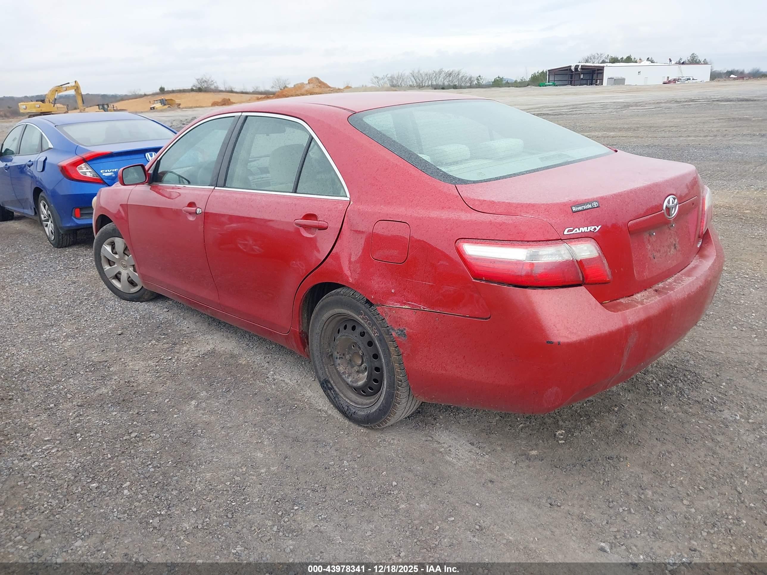 TOYOTA CAMRY image 3