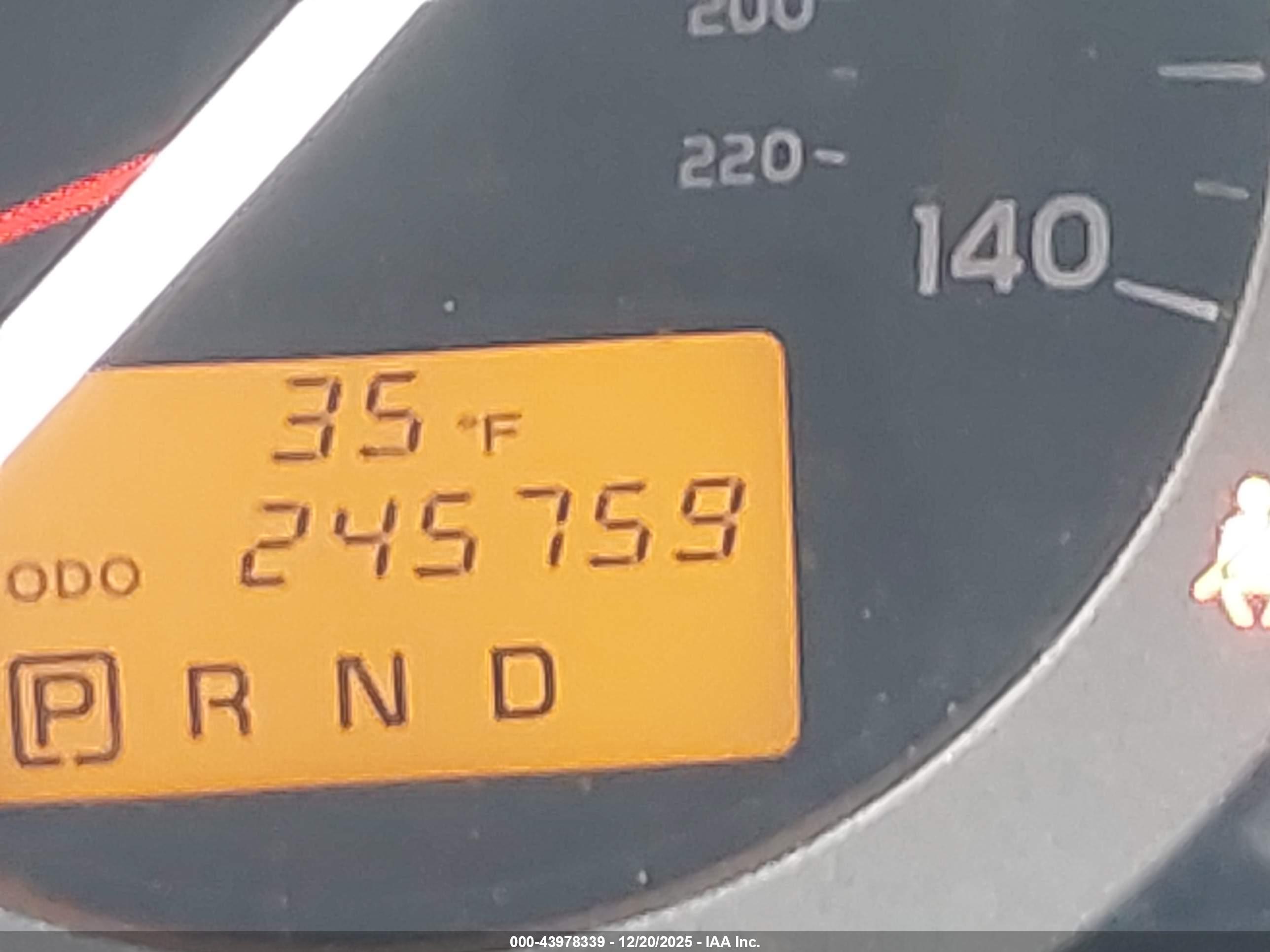 TOYOTA RAV4 image 7