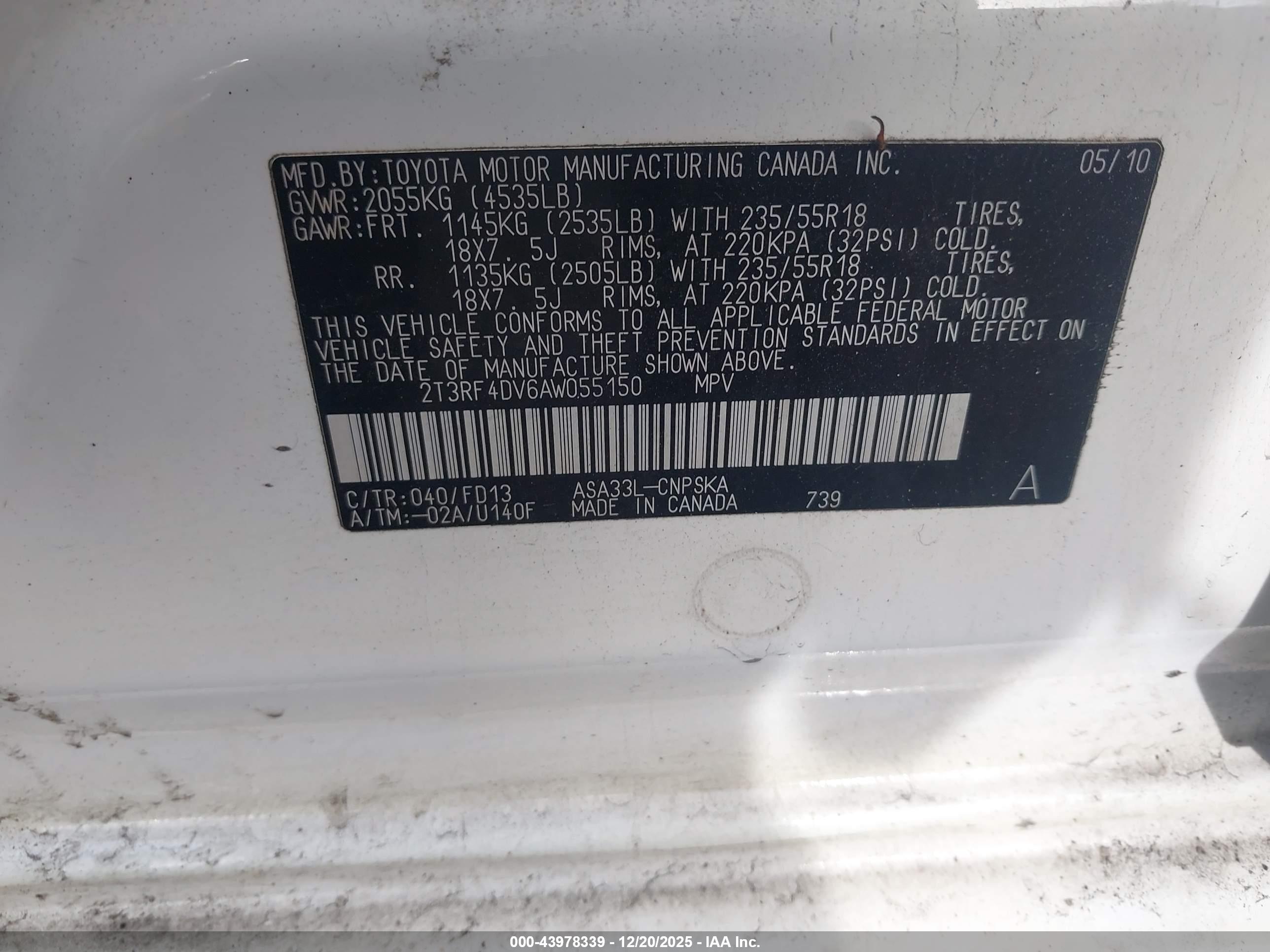 TOYOTA RAV4 image 9