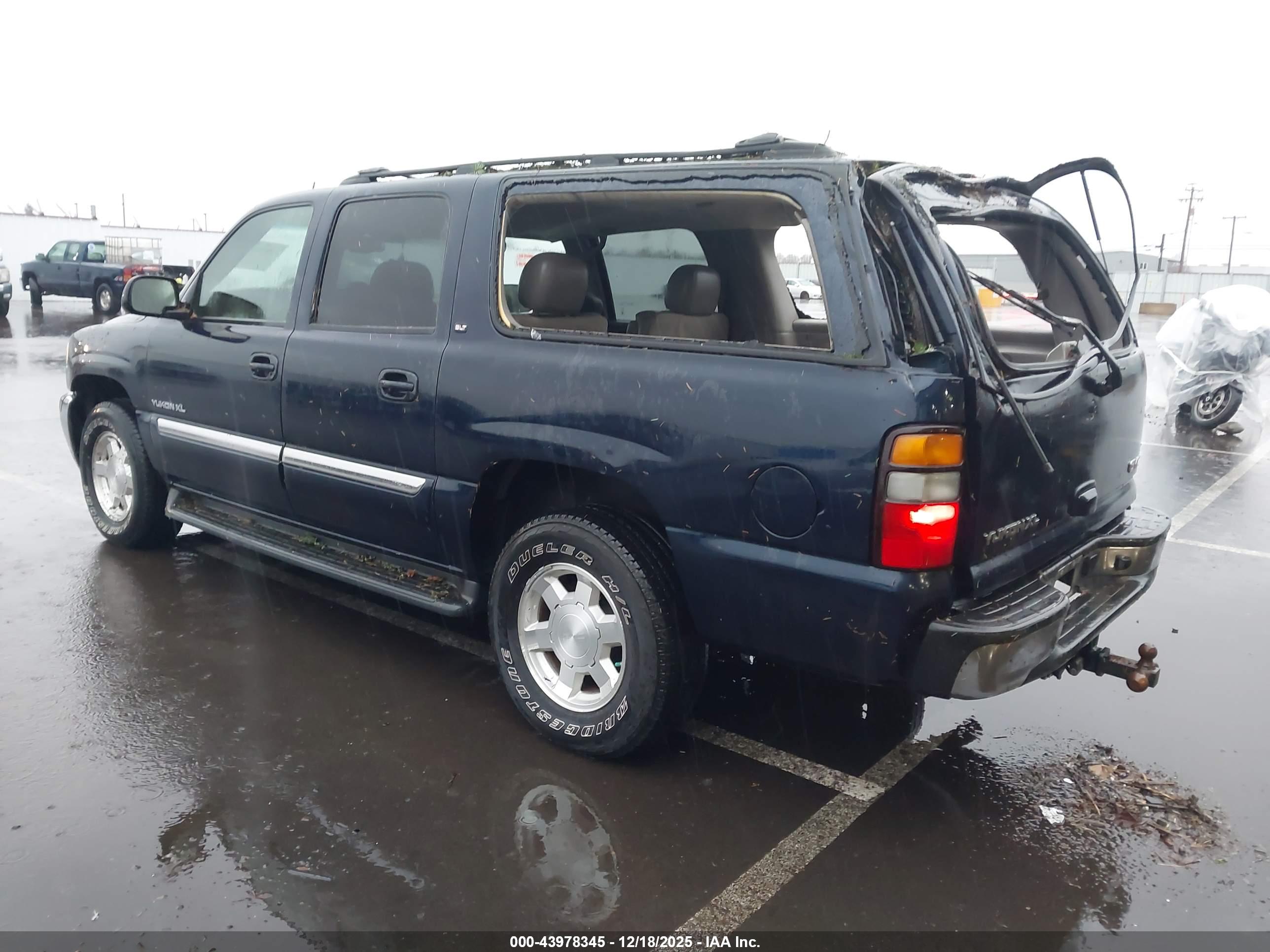 GMC YUKON image 3