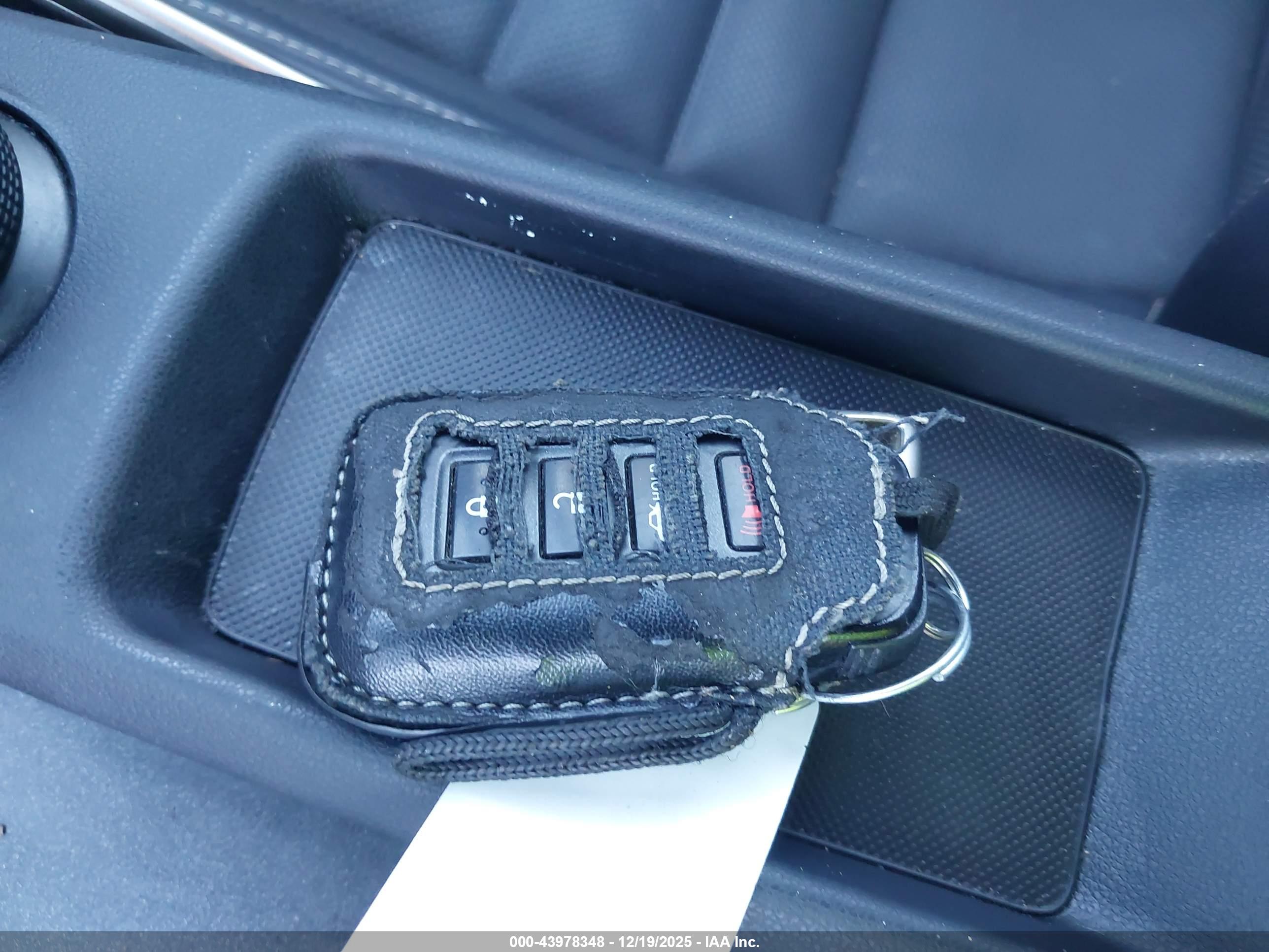 LEXUS IS image 11