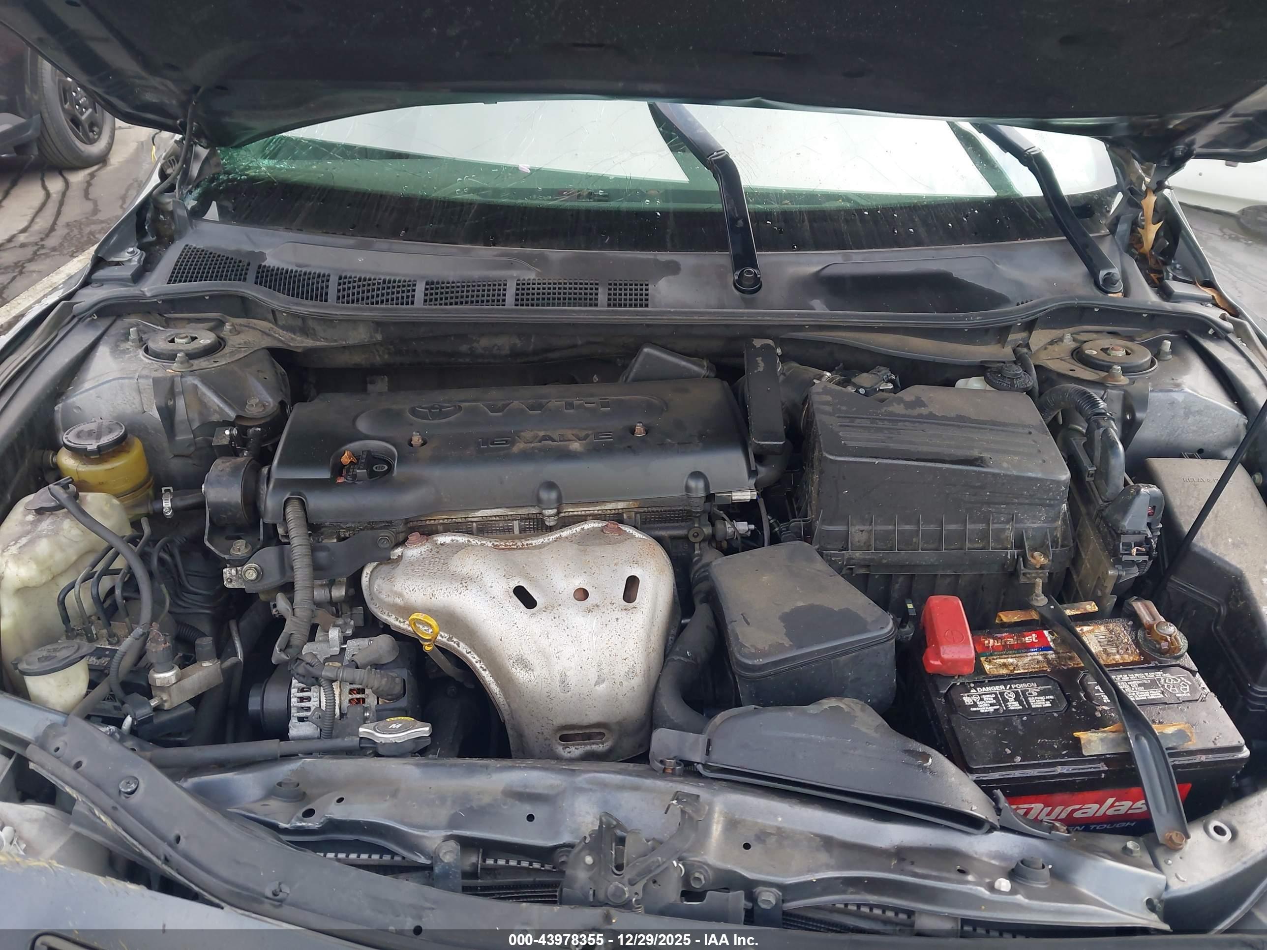 TOYOTA CAMRY image 10