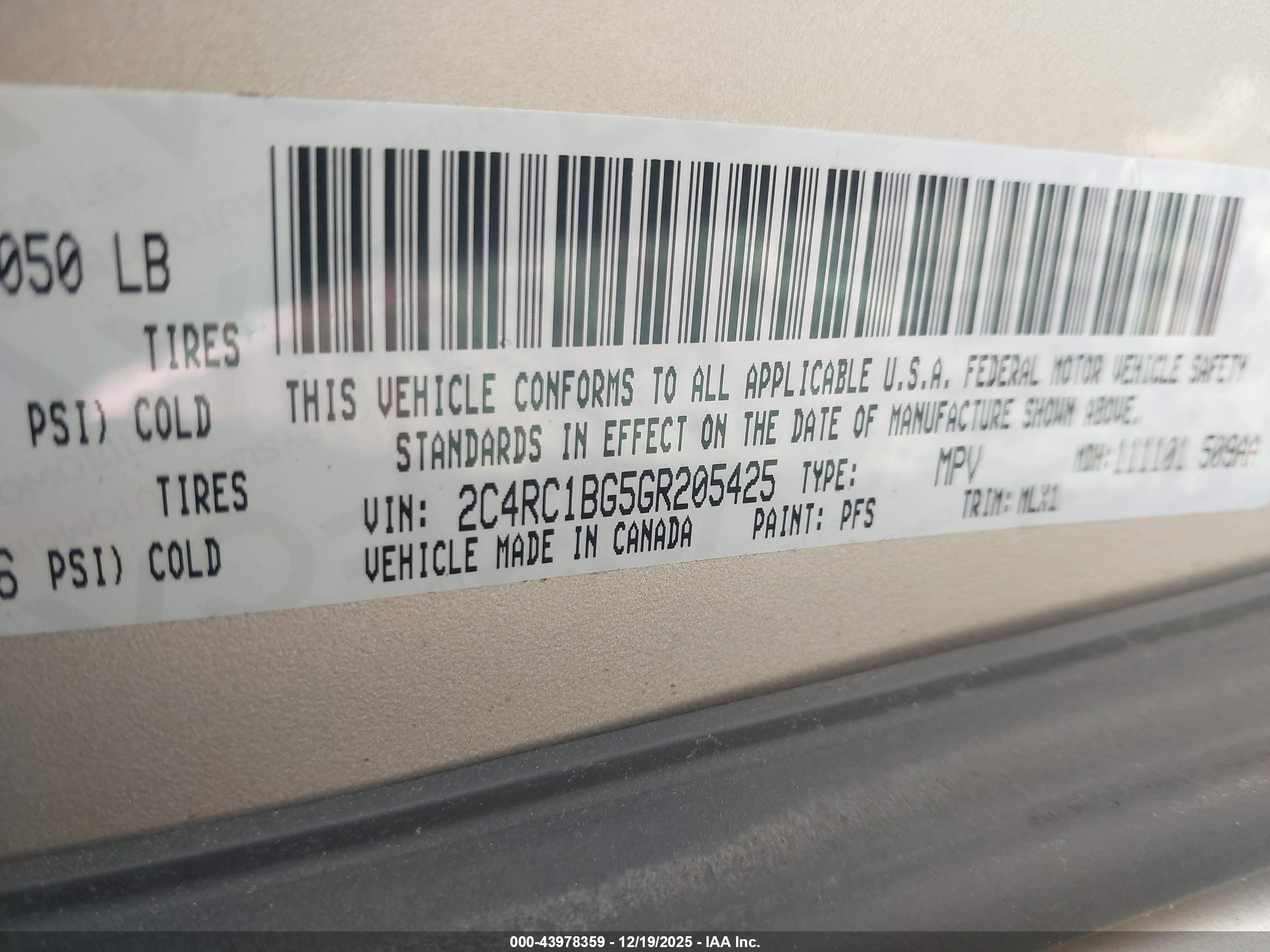 CHRYSLER TOWN image 9