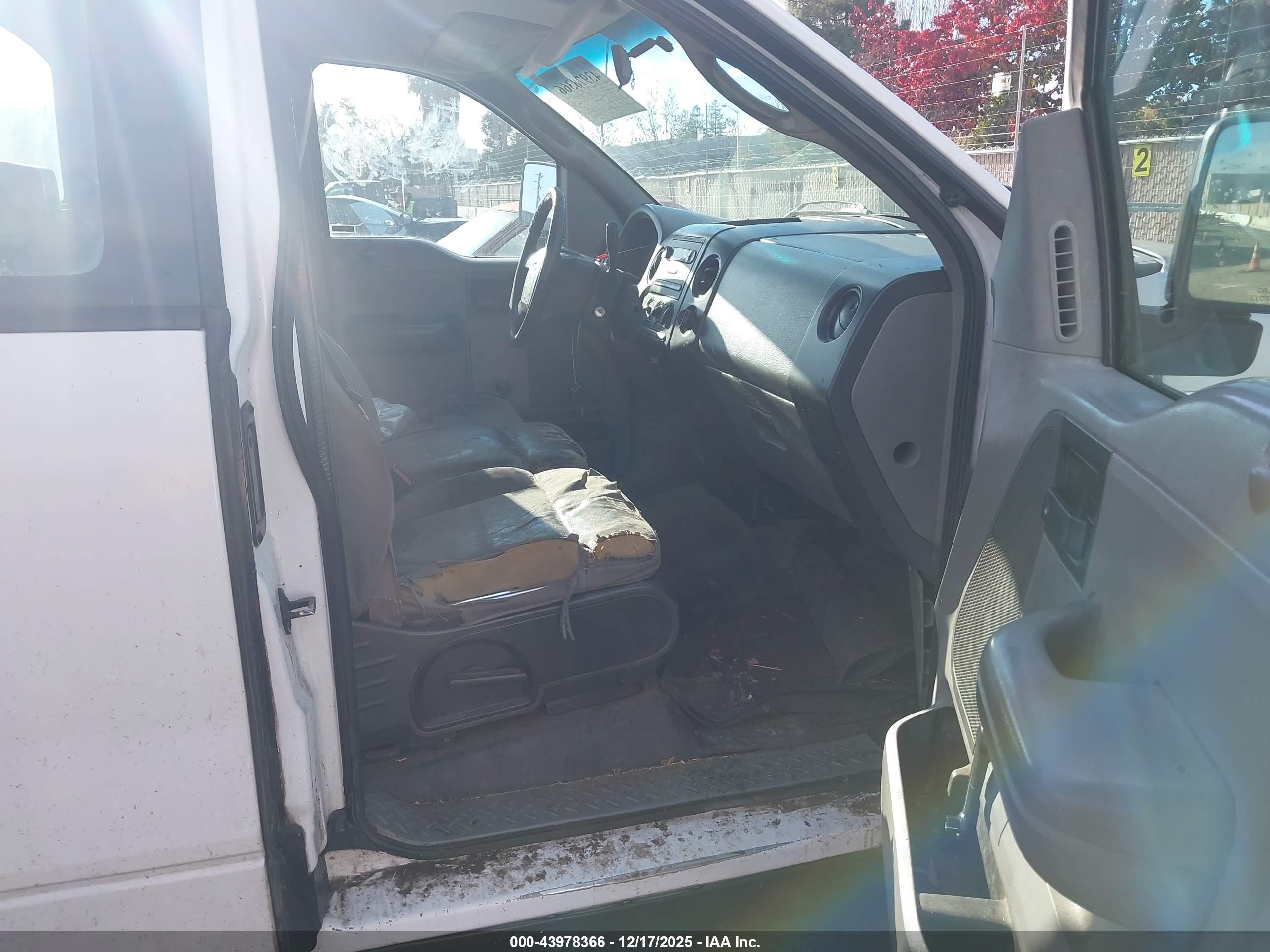 FORD F-150 image 5
