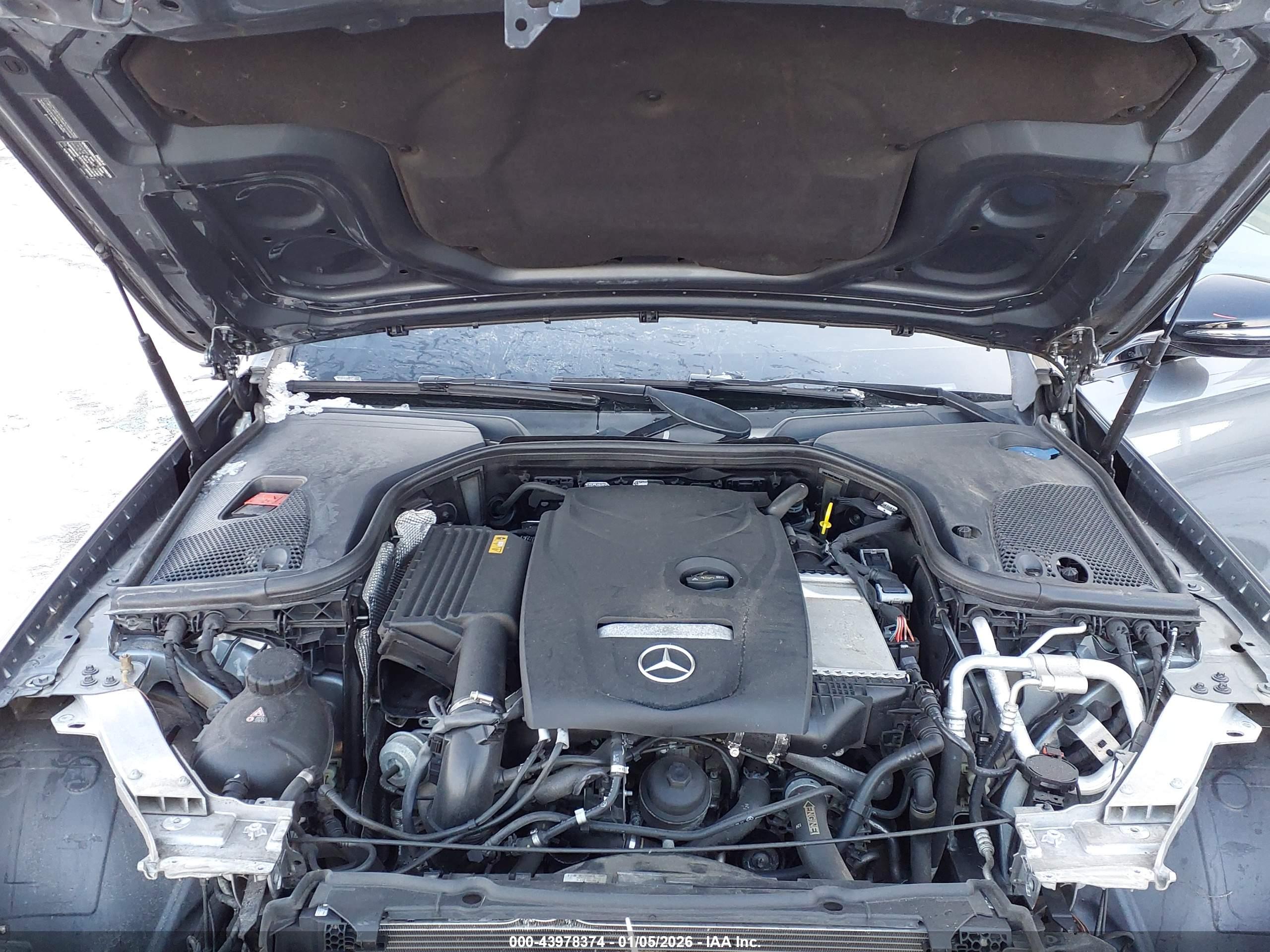 MERCEDES-BENZ E image 10