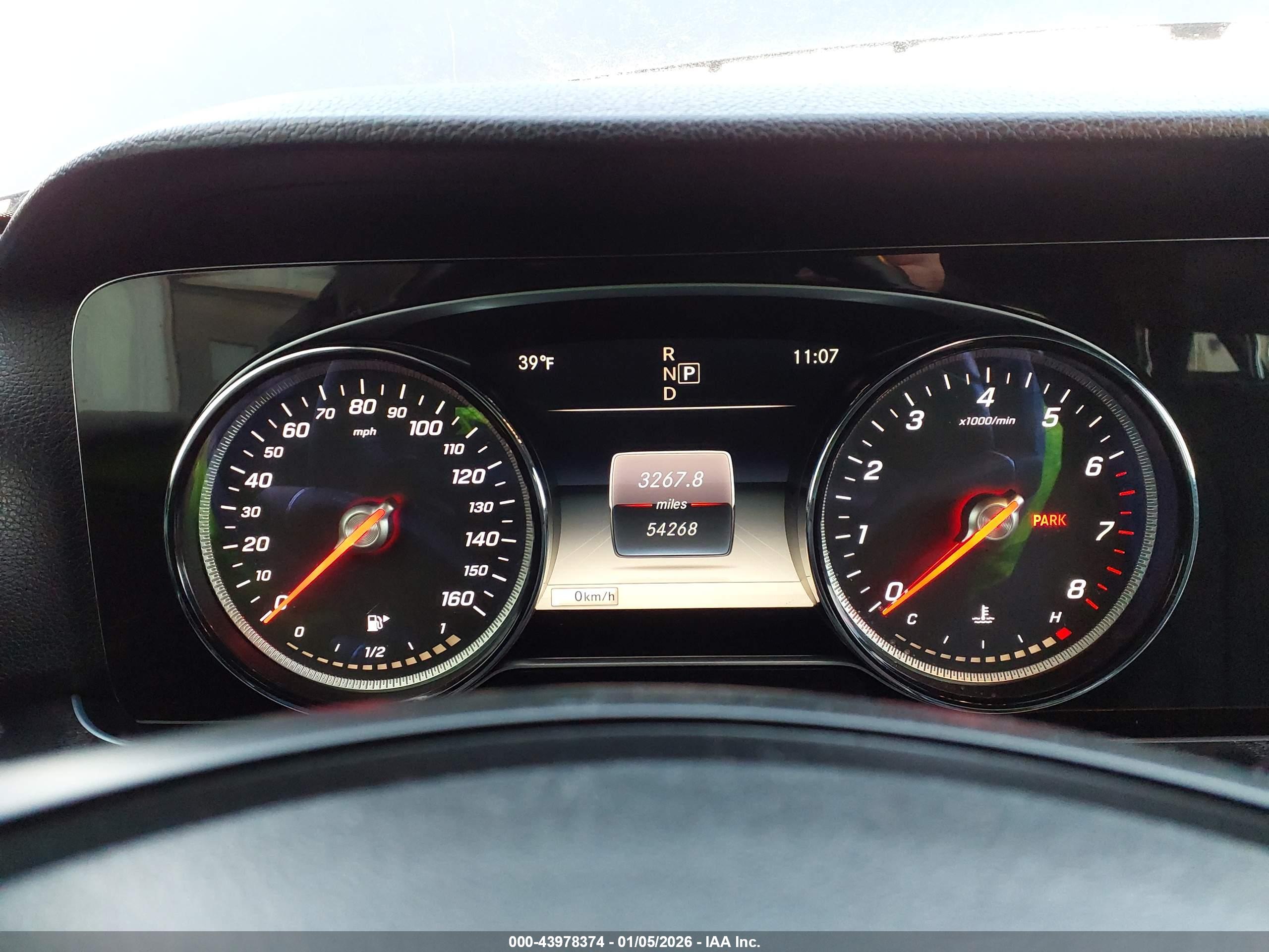 MERCEDES-BENZ E image 7
