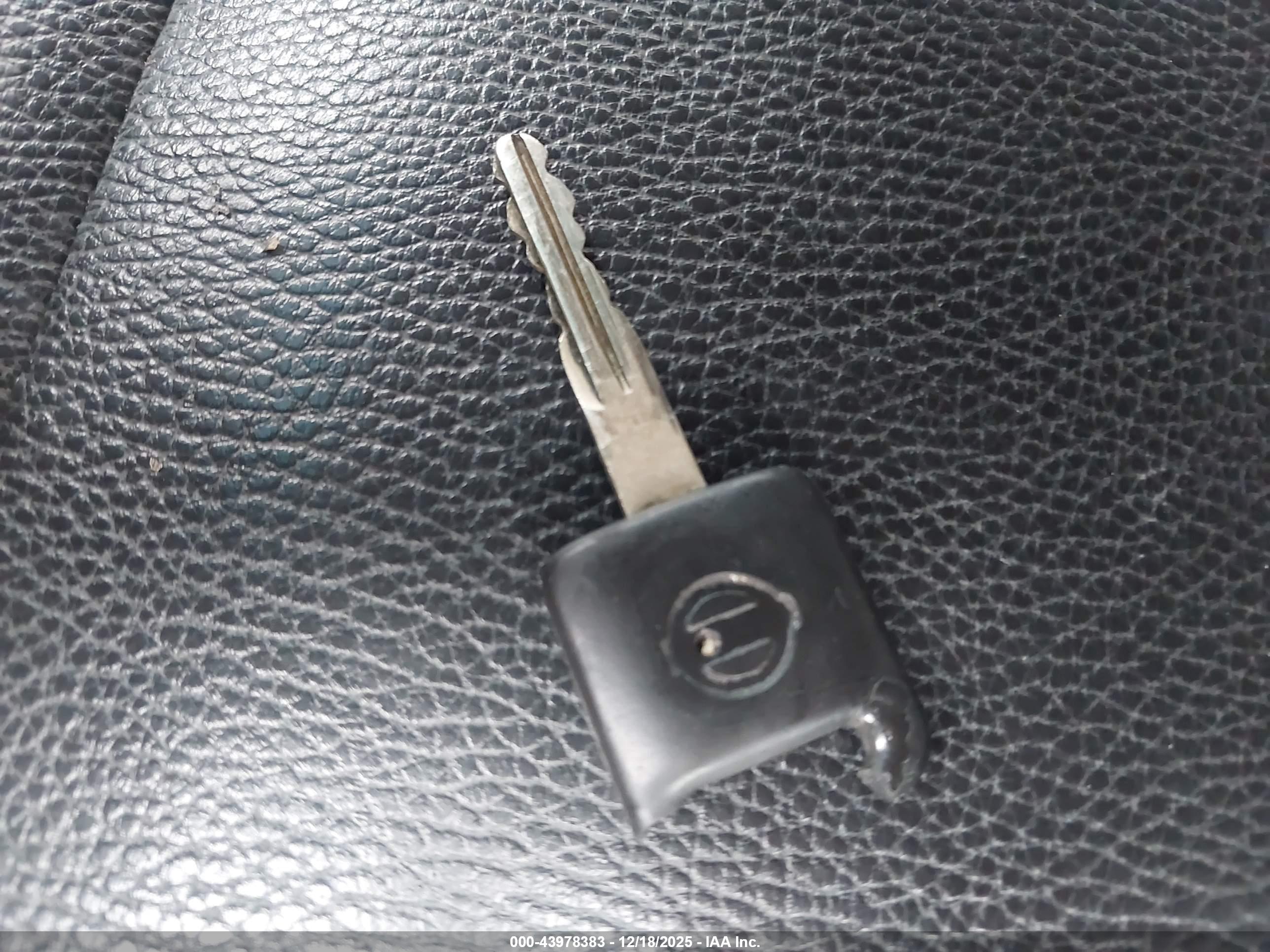 NISSAN TITAN image 11
