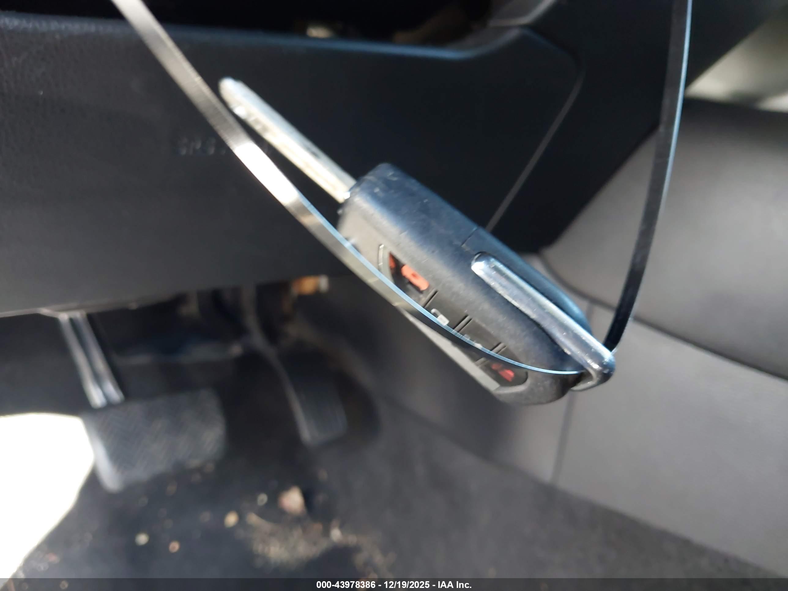 TOYOTA COROLLA image 11