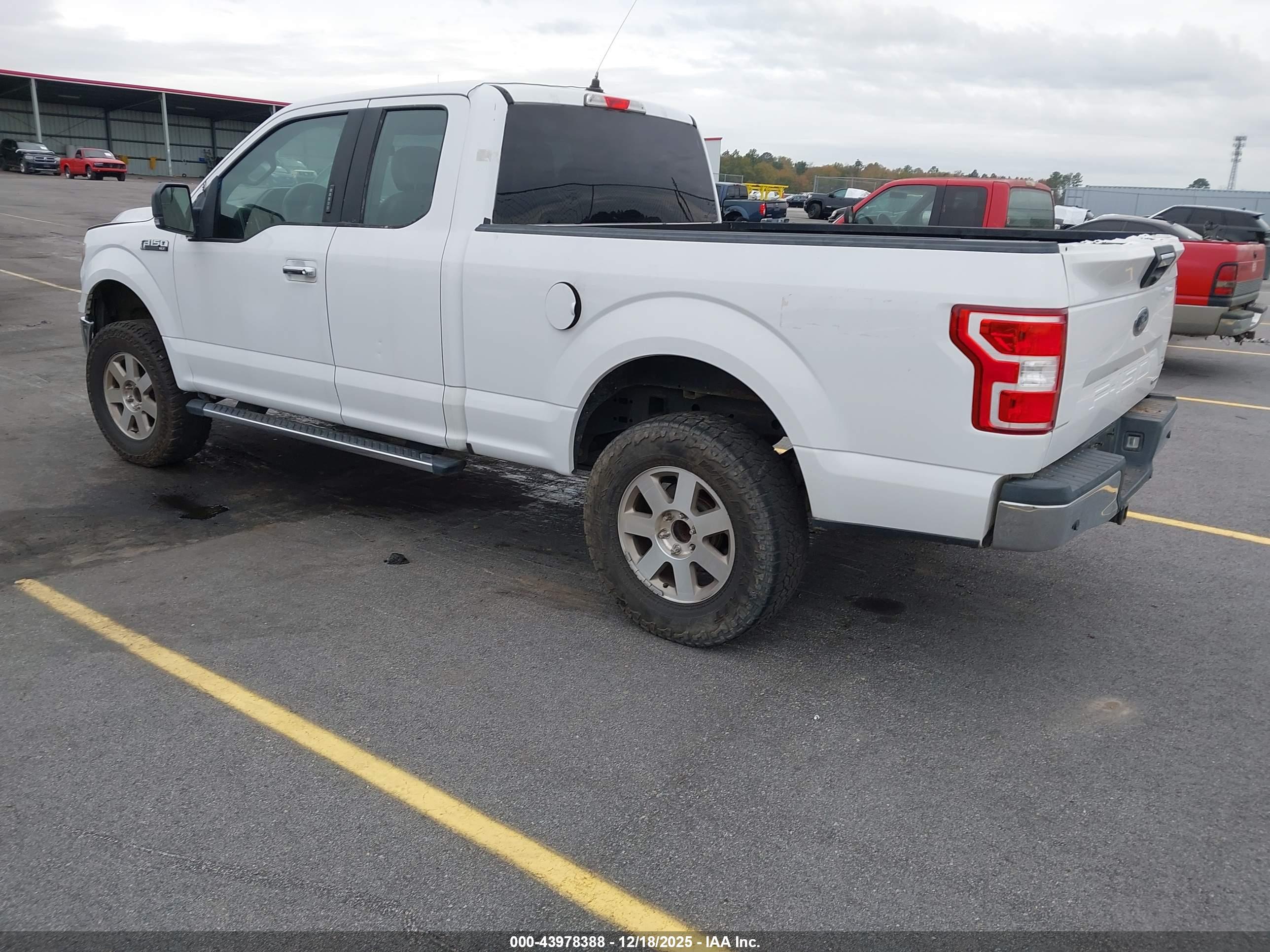 FORD F-150 image 3