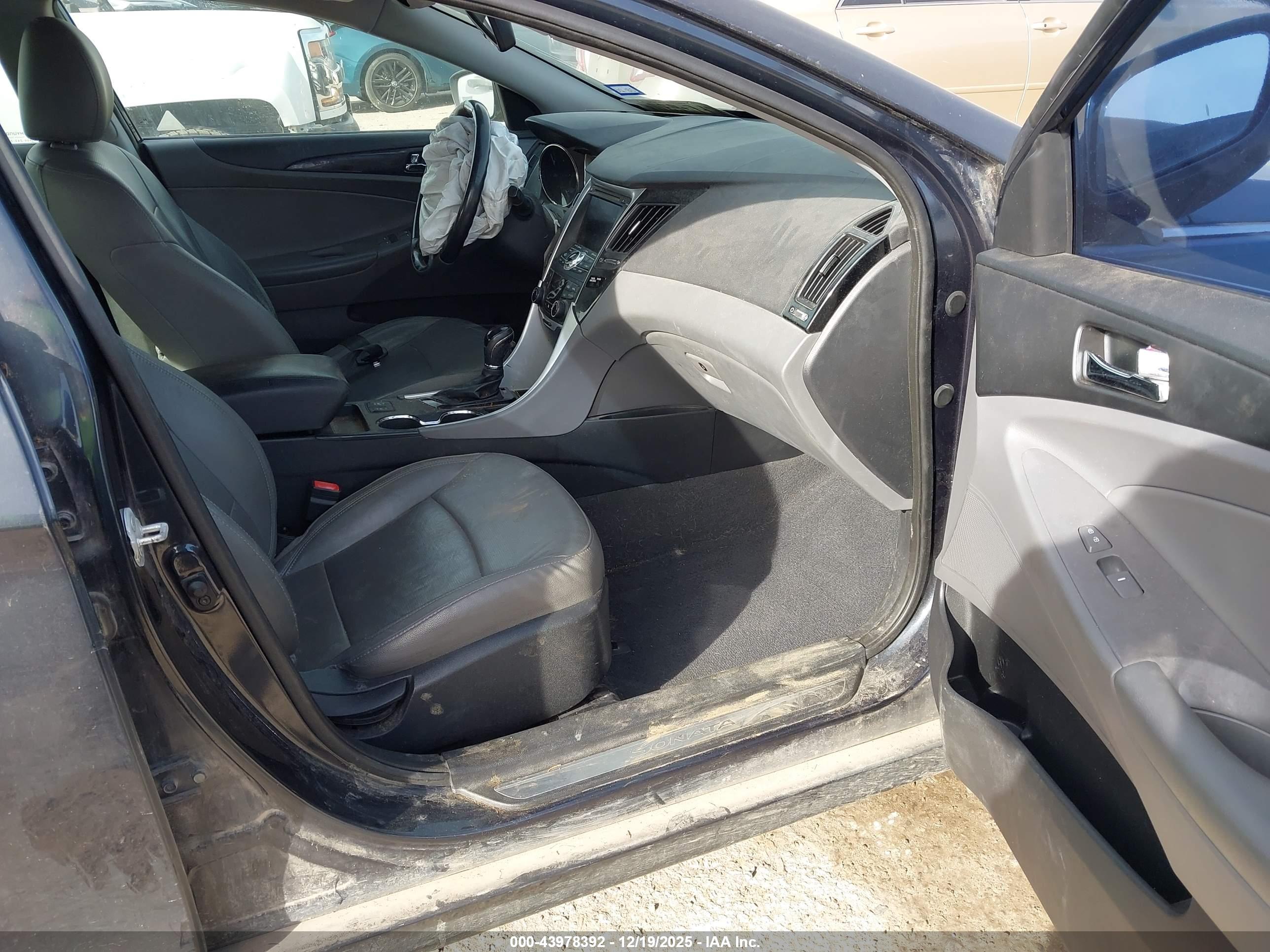 HYUNDAI SONATA image 5