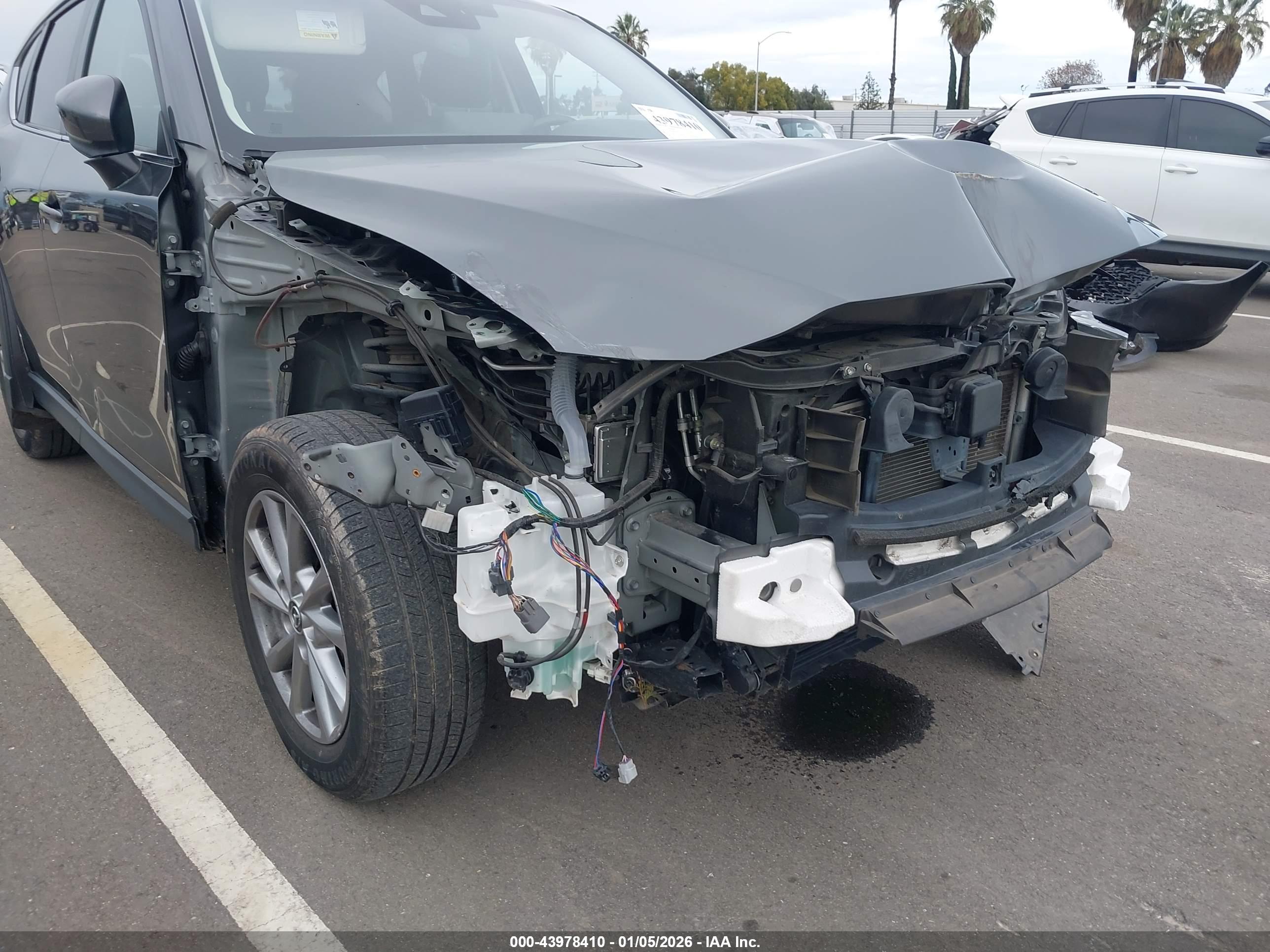 MAZDA CX-5 image 6