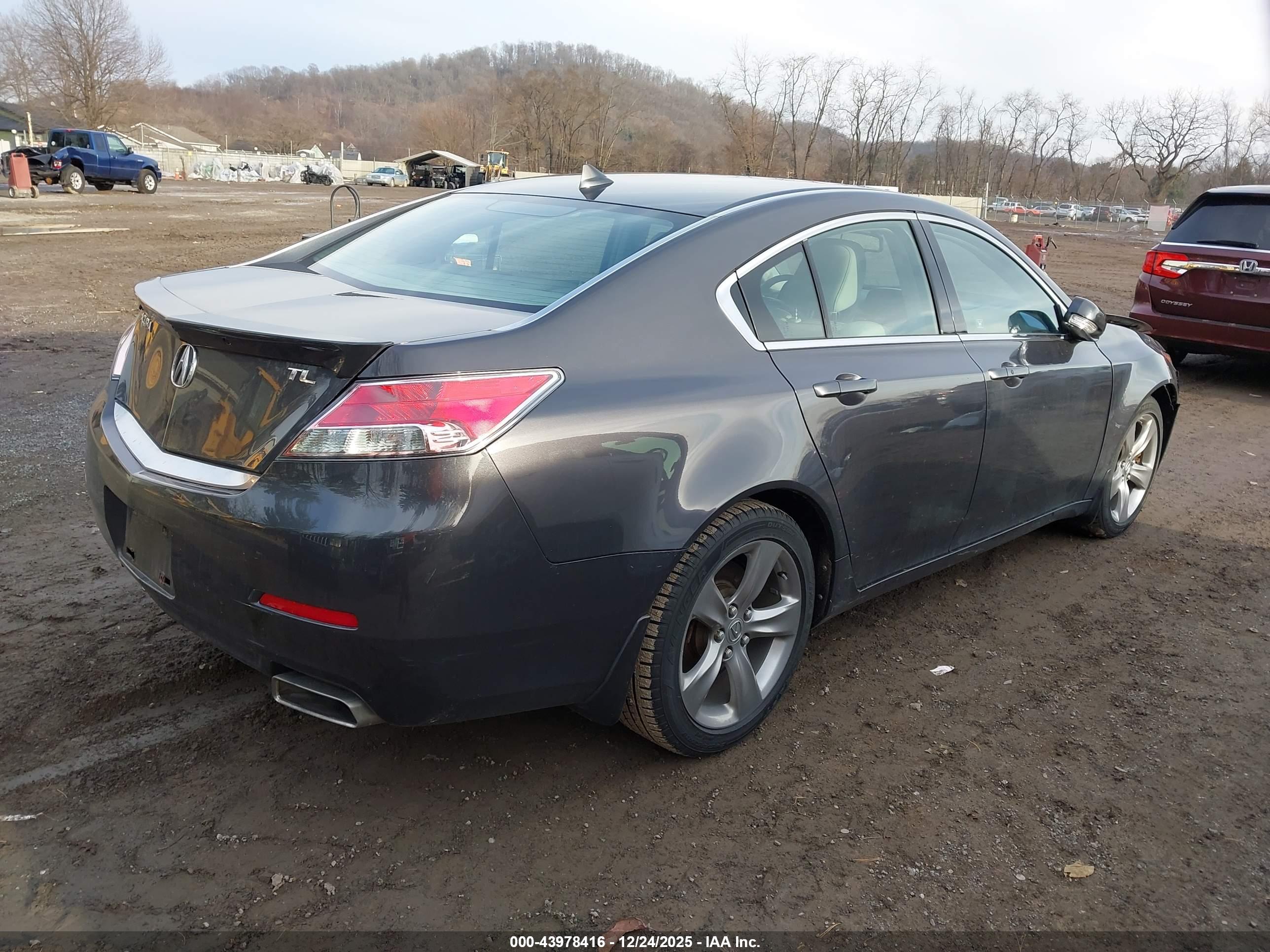 ACURA TL image 4