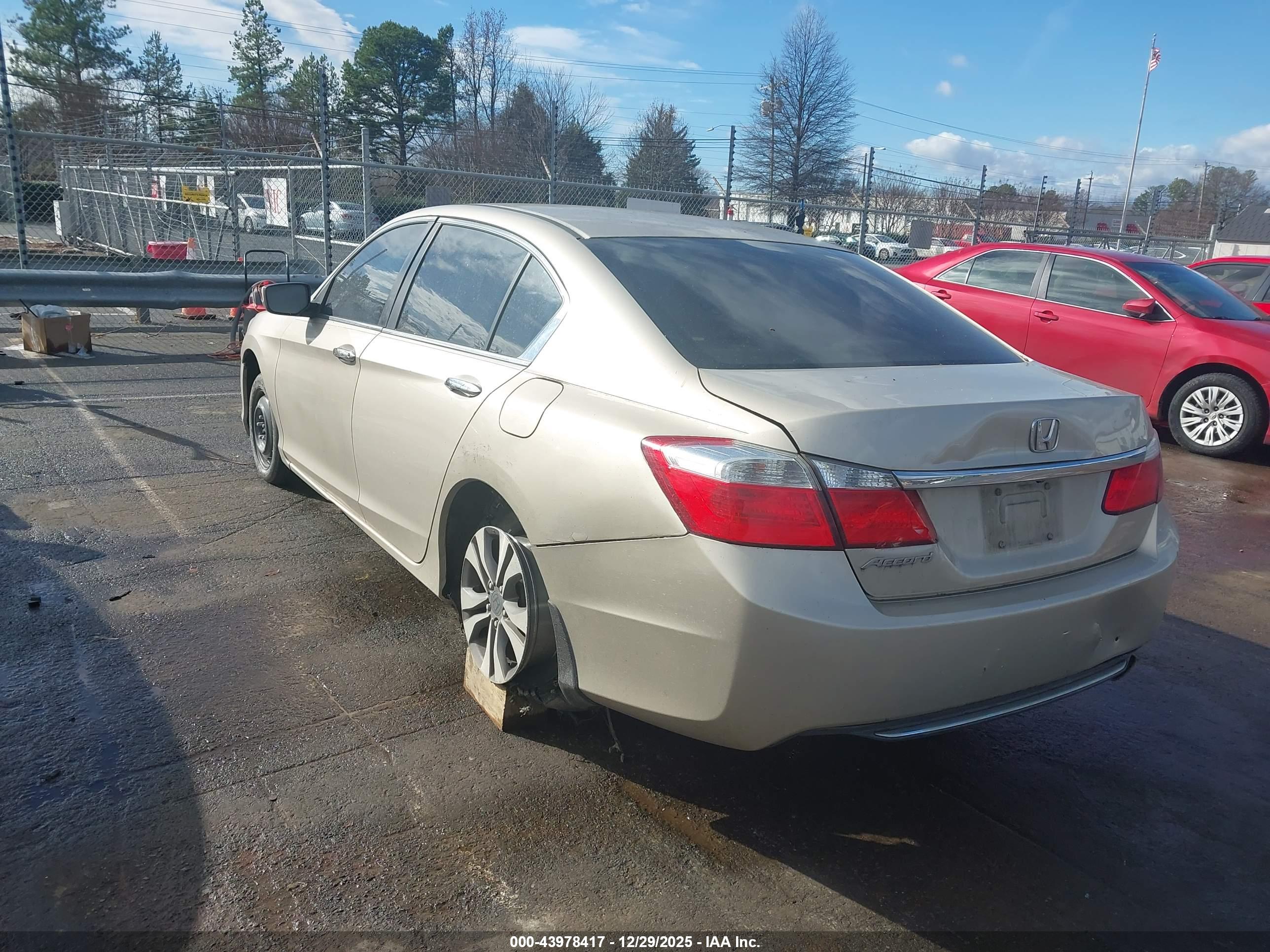 HONDA ACCORD image 3