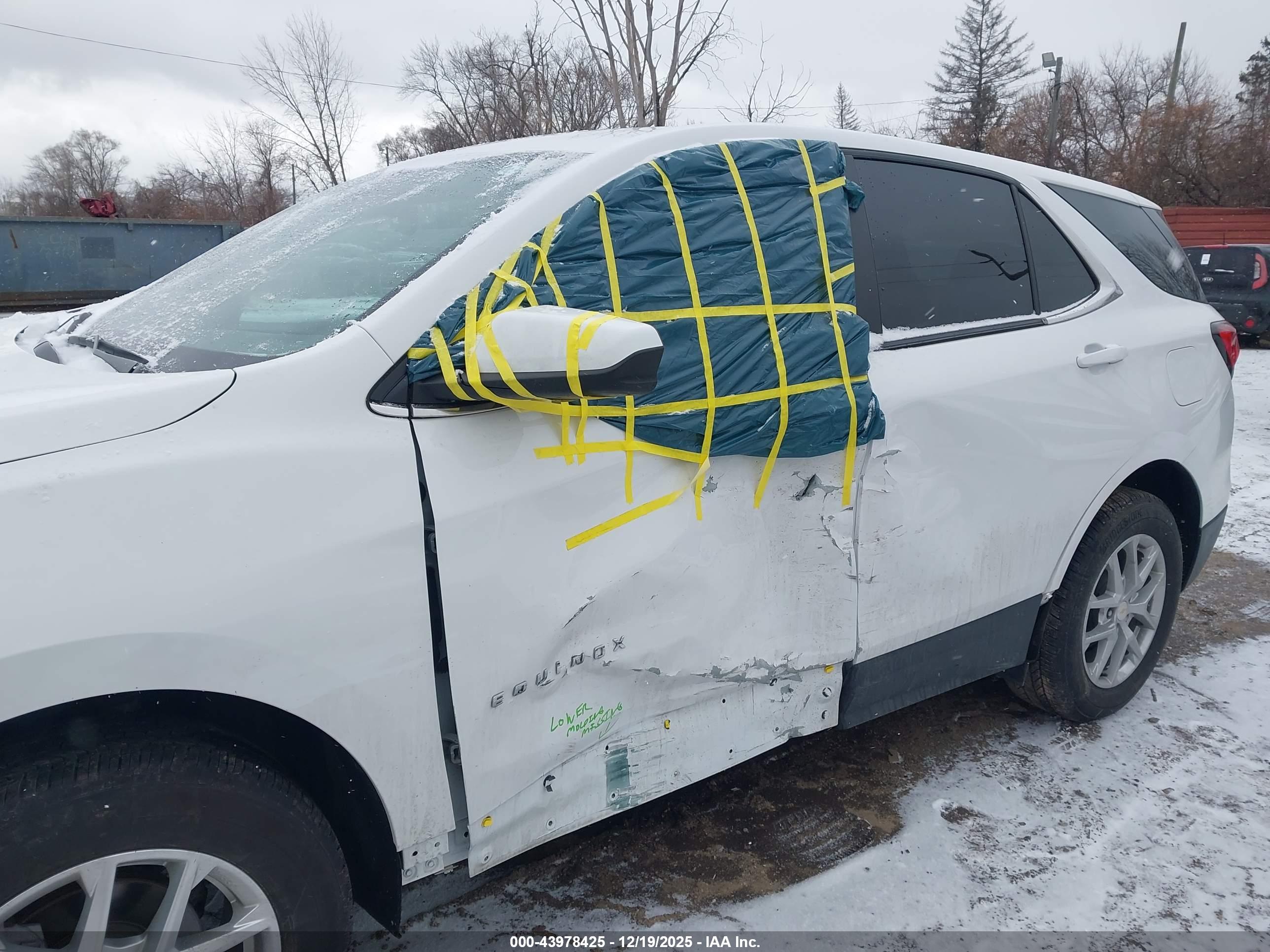 CHEVROLET EQUINOX image 6