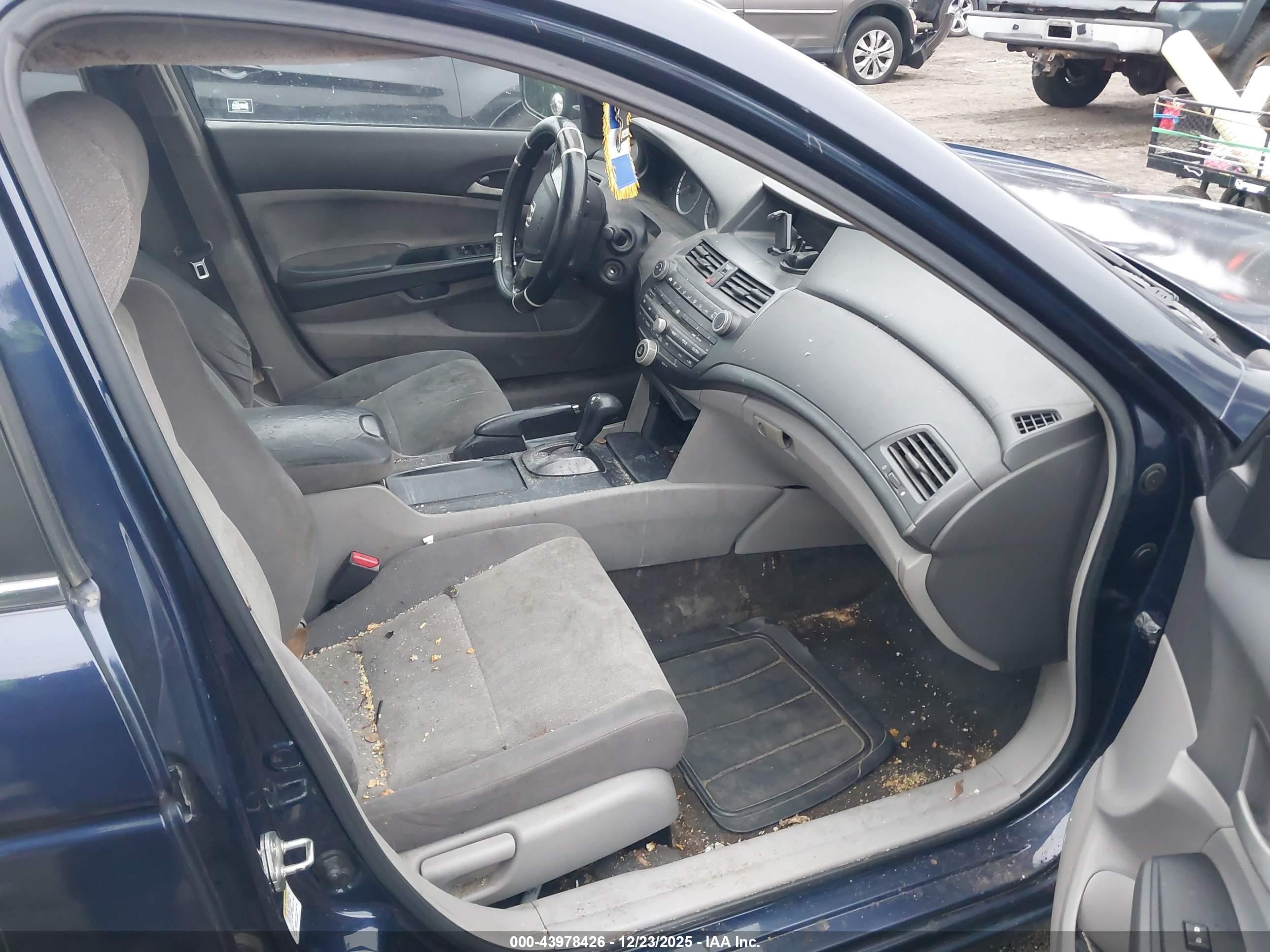 HONDA ACCORD image 5