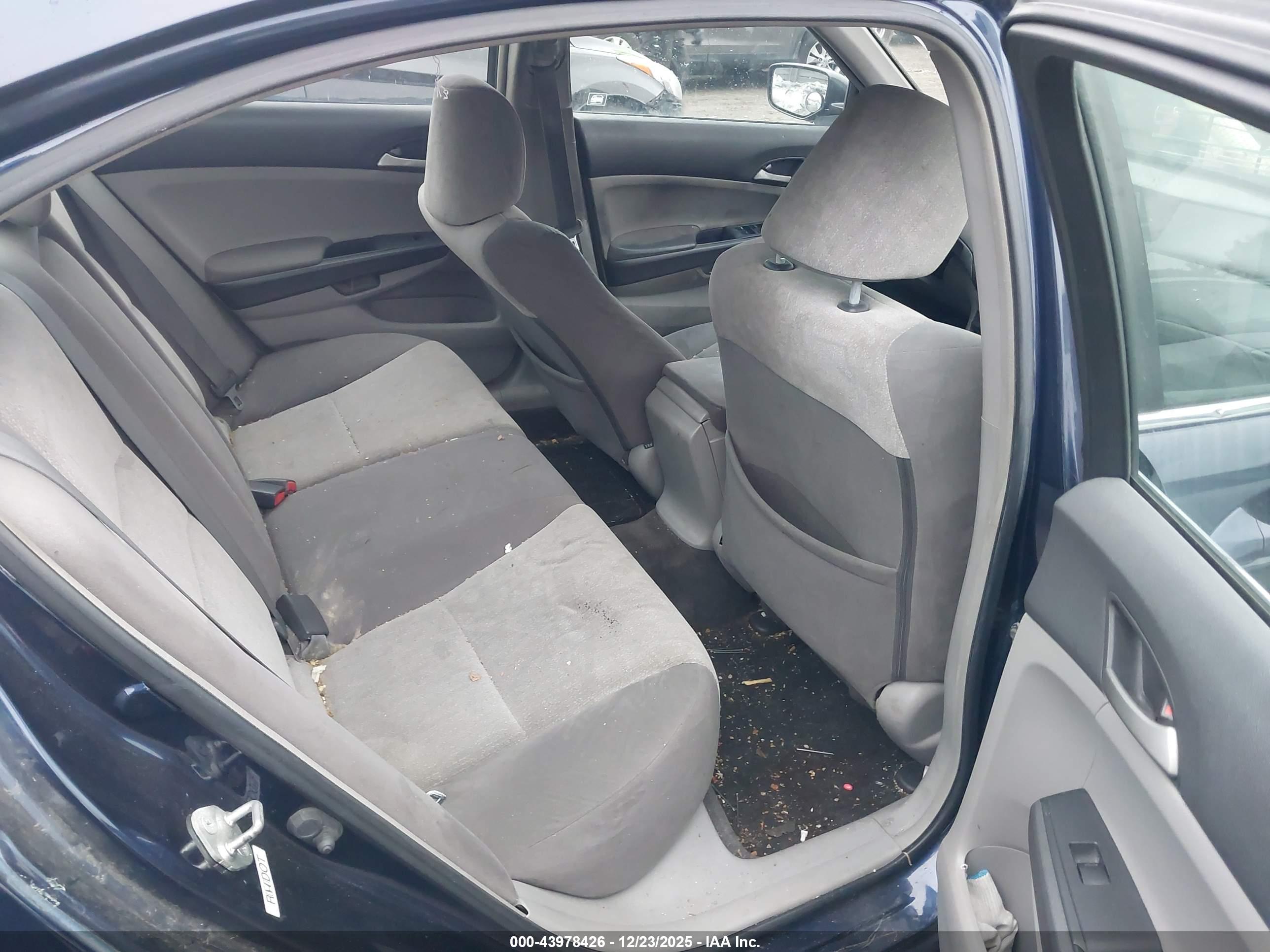 HONDA ACCORD image 8