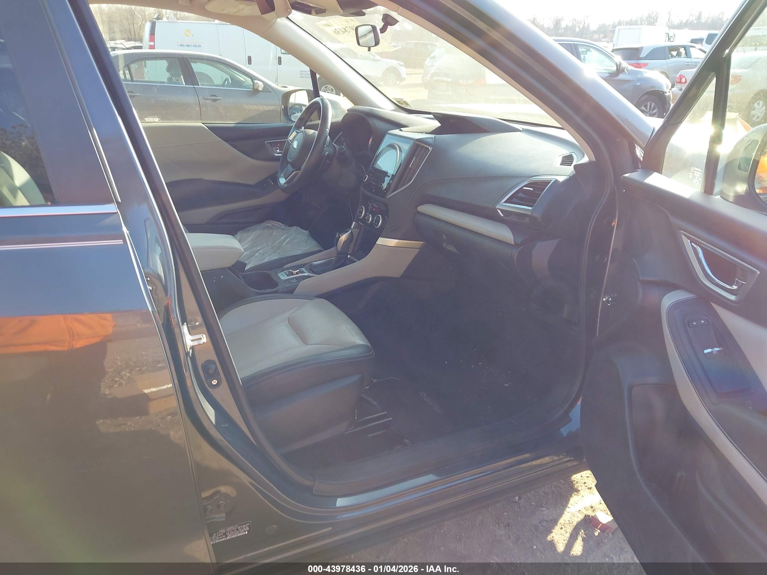 SUBARU FORESTER image 5