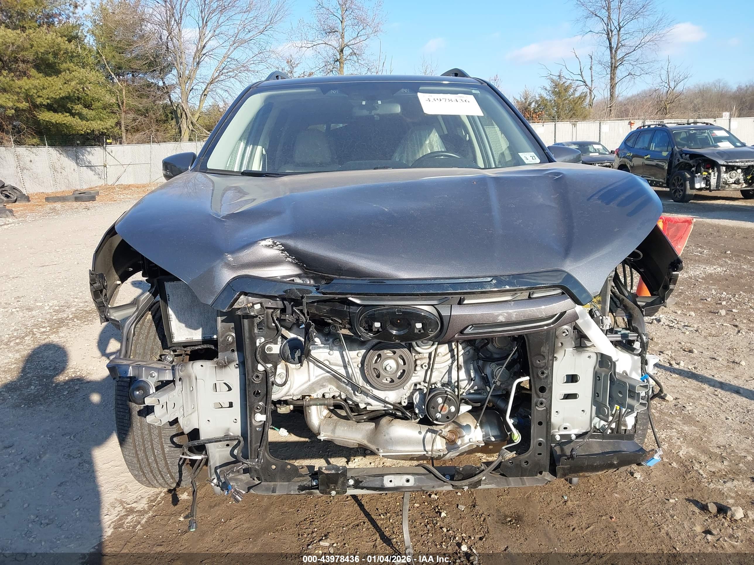 SUBARU FORESTER image 6