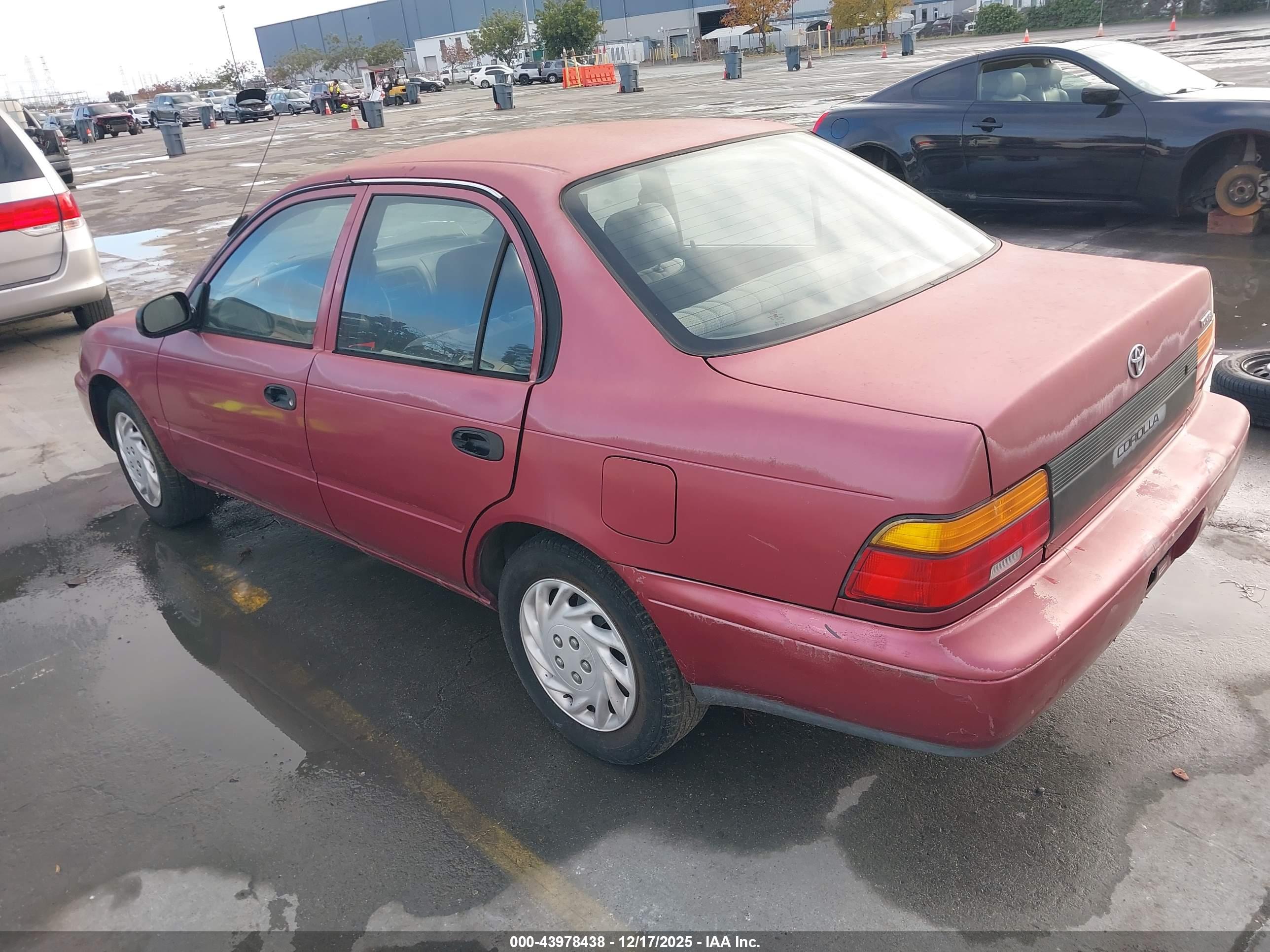 TOYOTA COROLLA image 3