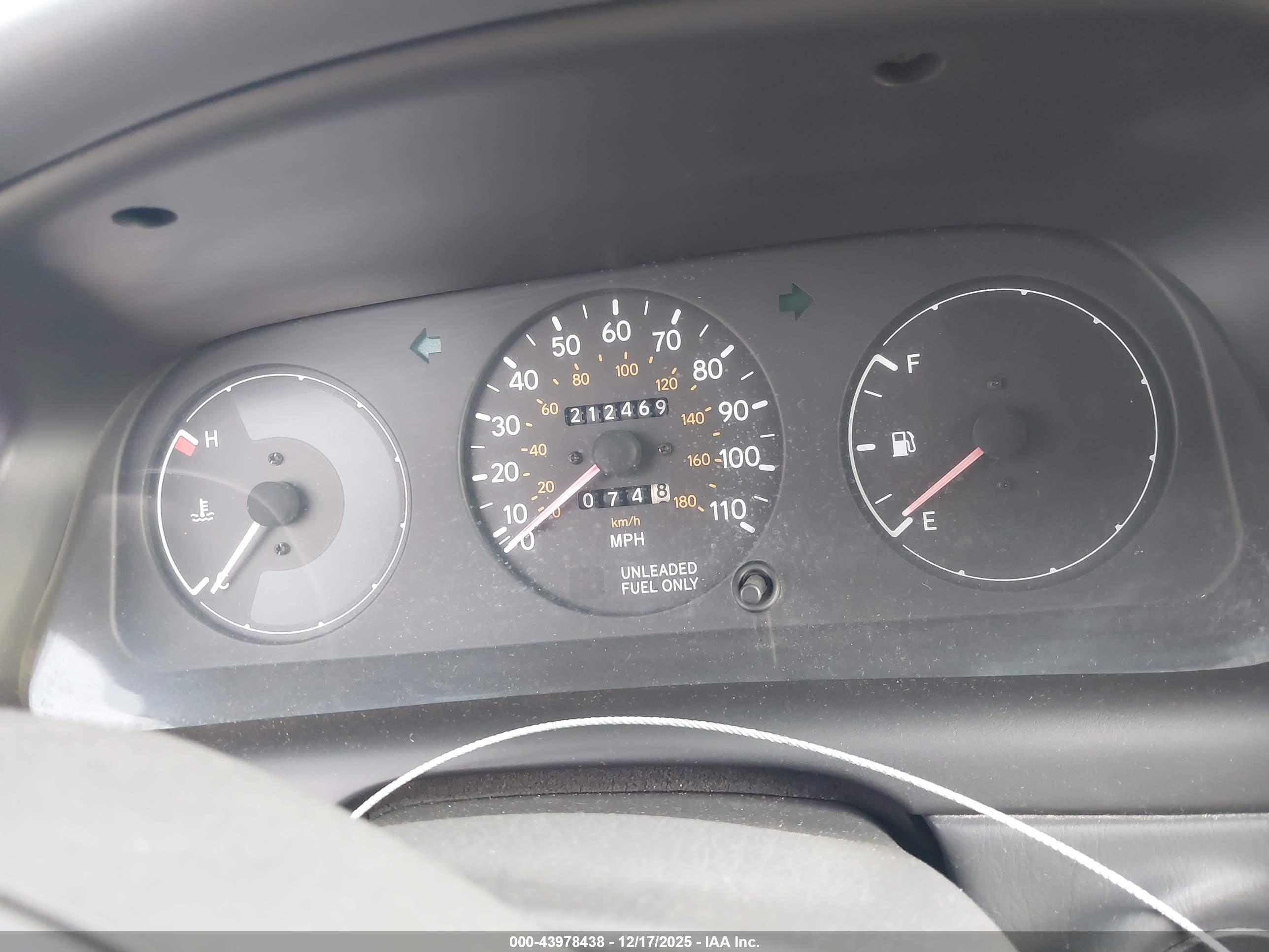 TOYOTA COROLLA image 7