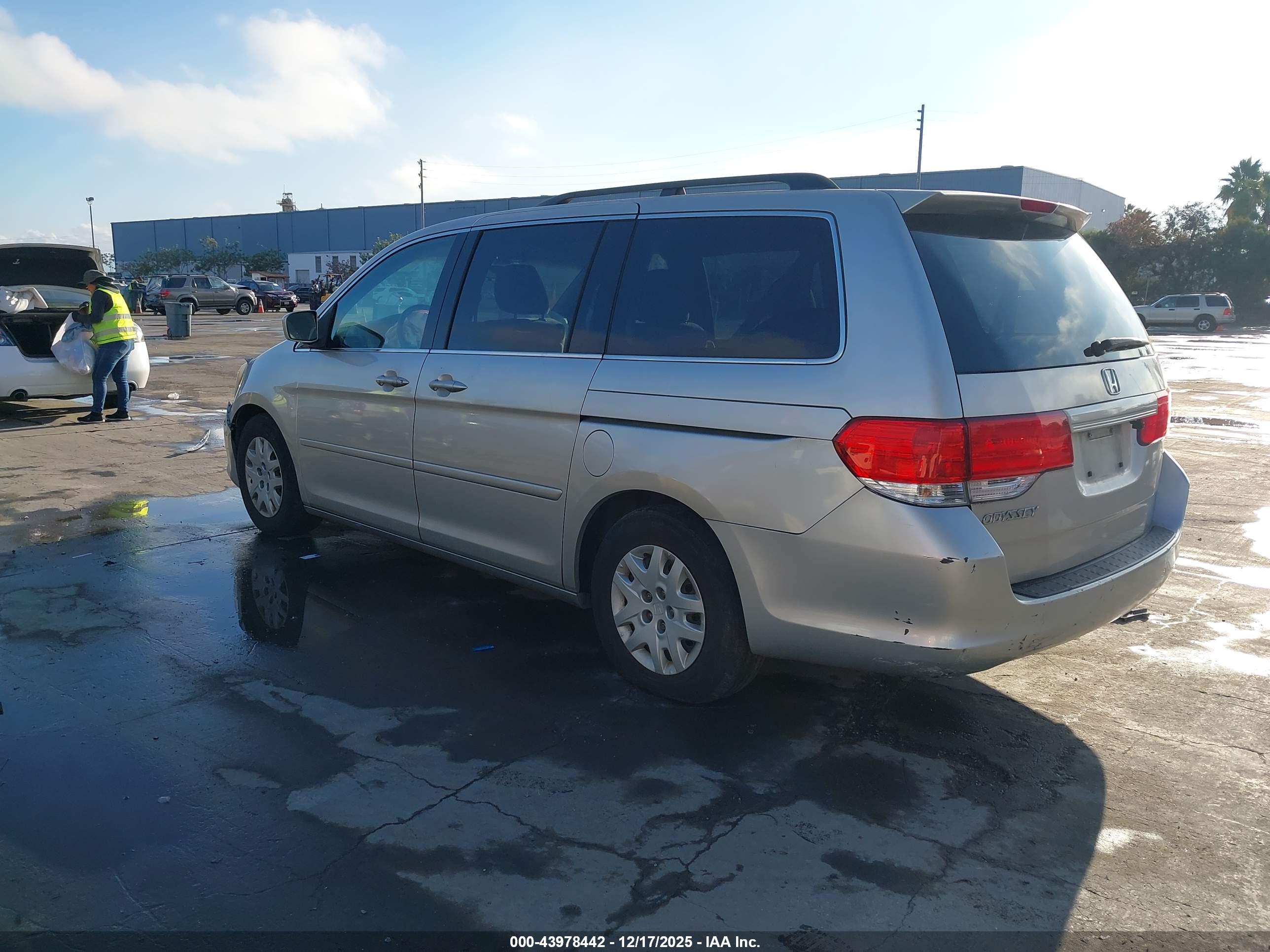 HONDA ODYSSEY image 3