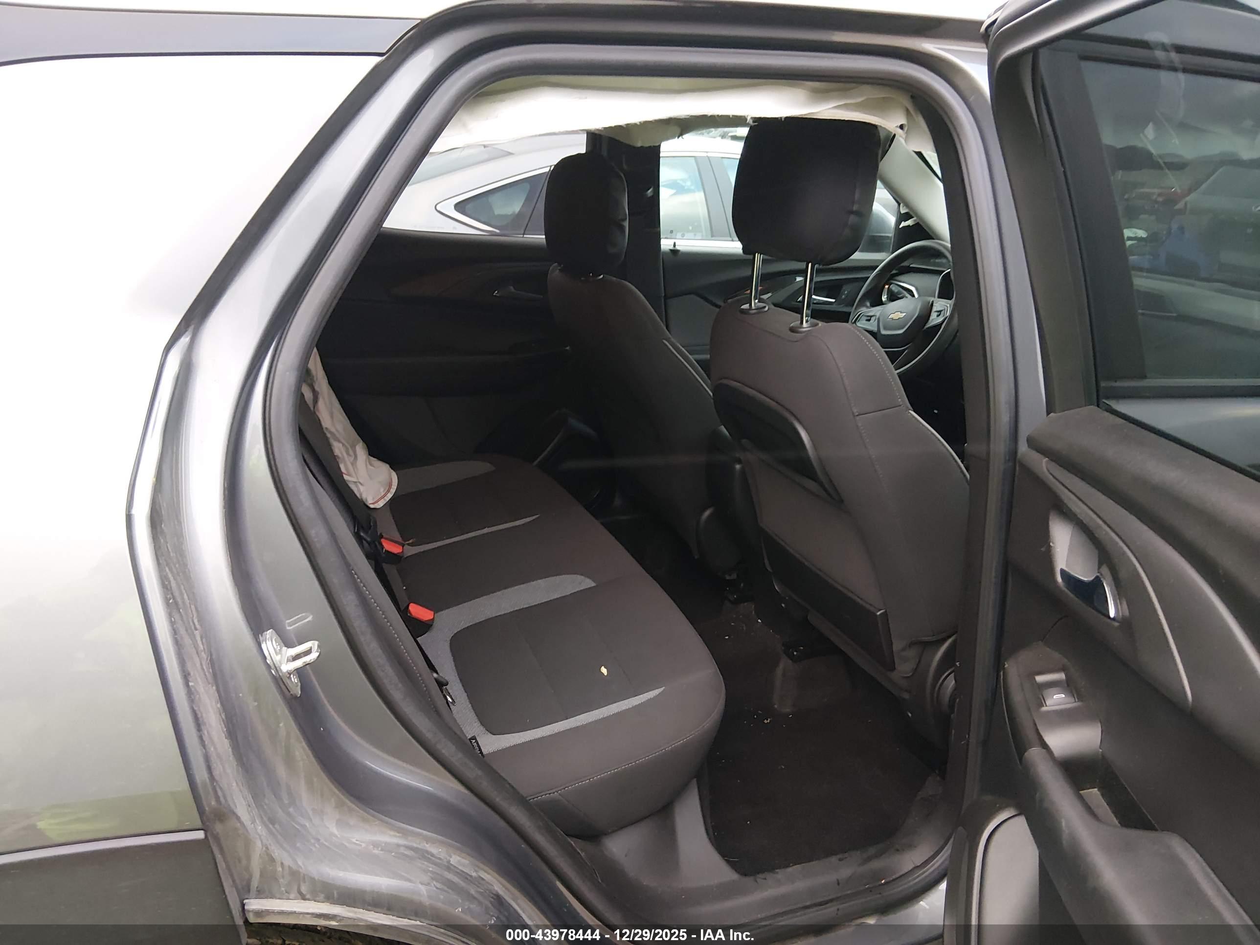 CHEVROLET TRAILBLAZER image 8