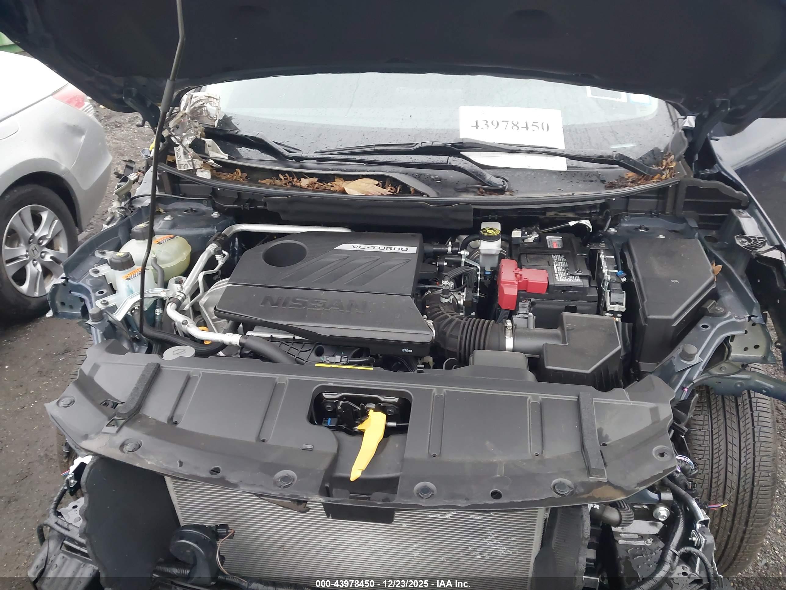 NISSAN ROGUE image 10