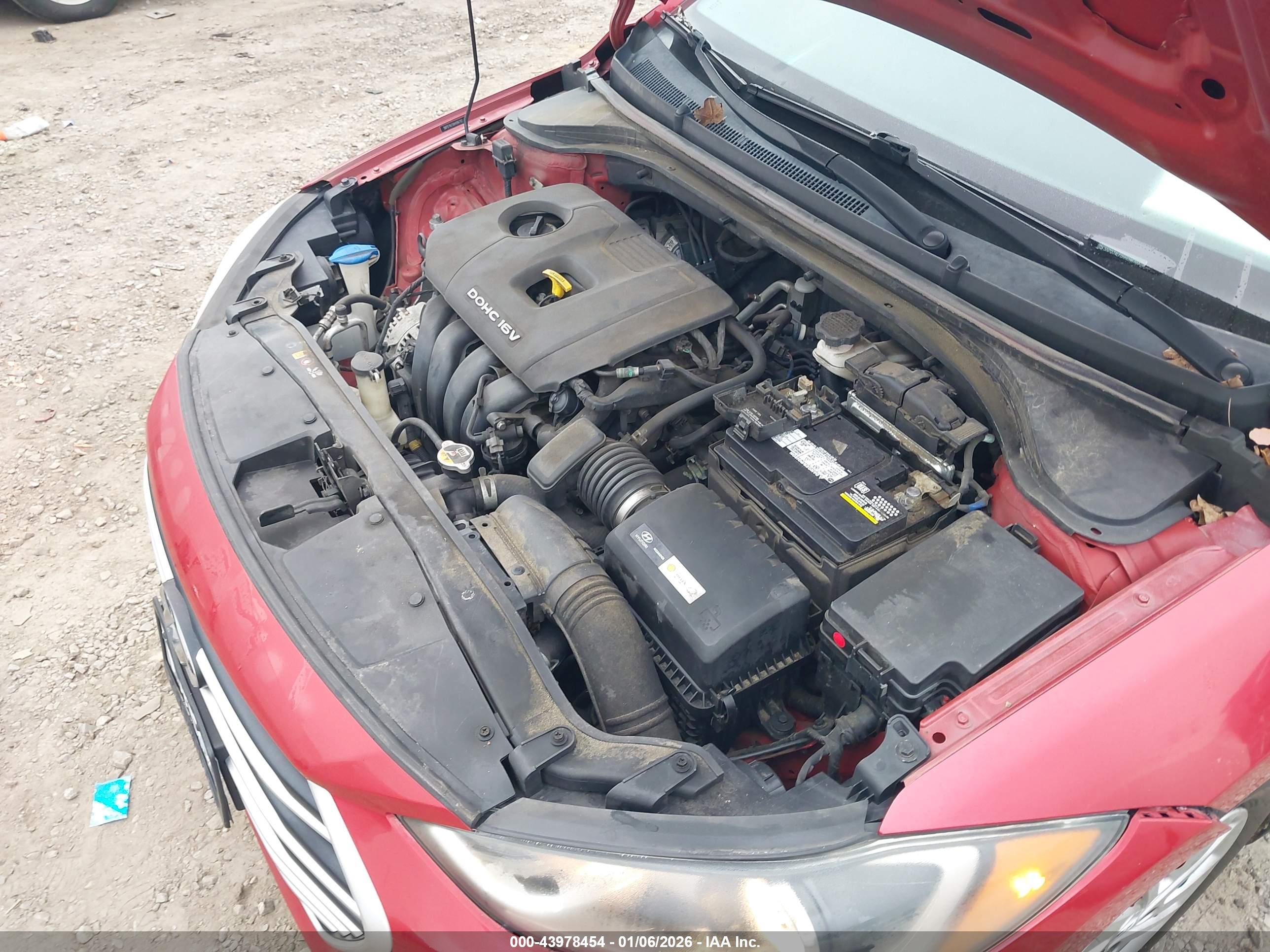HYUNDAI ELANTRA image 10