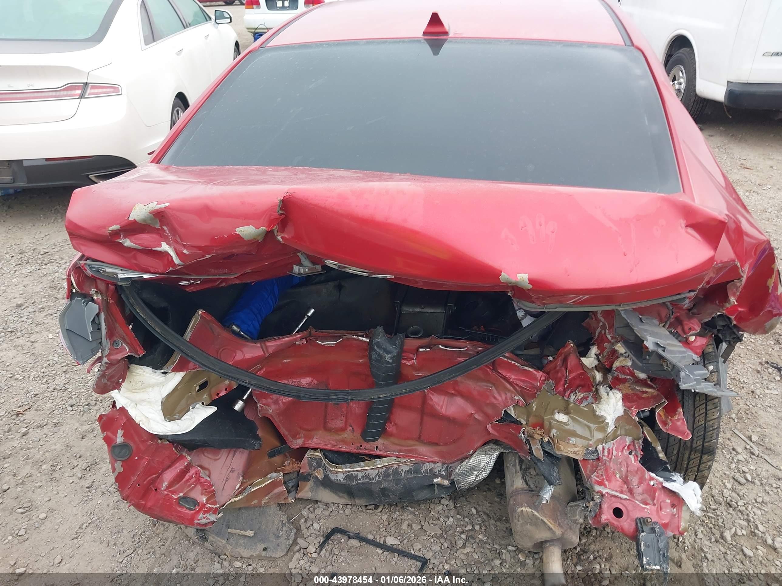 HYUNDAI ELANTRA image 6