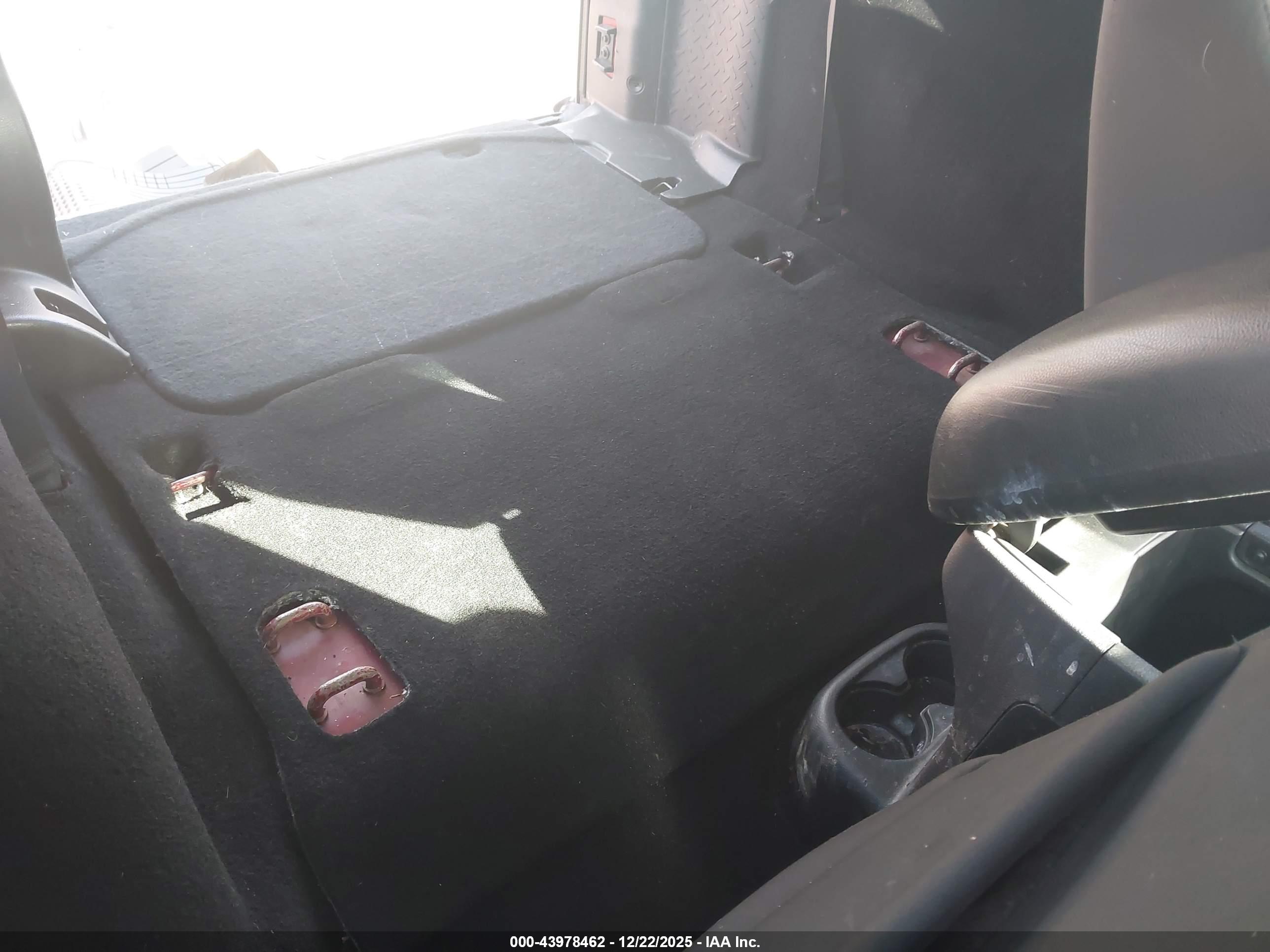 JEEP WRANGLER image 8