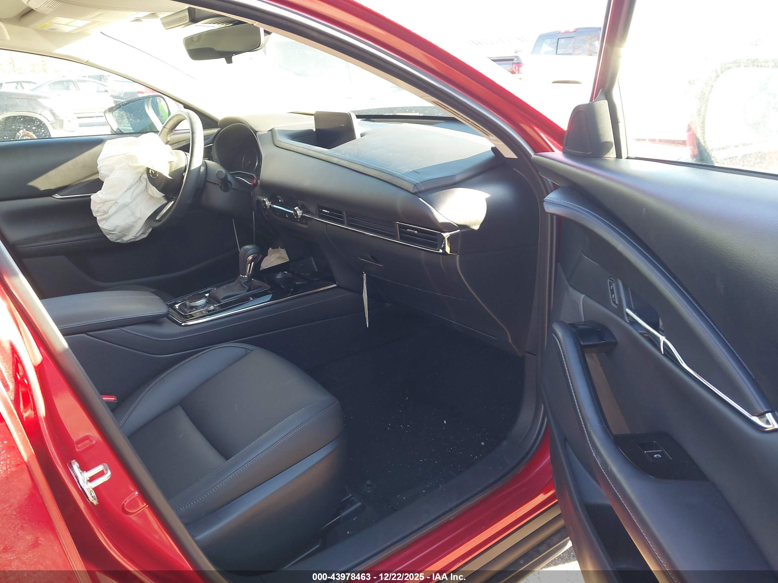 MAZDA CX-30 image 5
