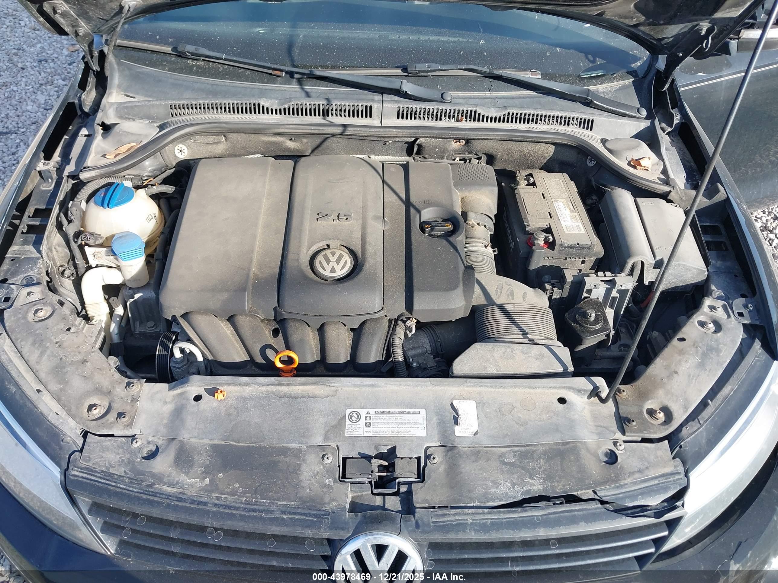 VOLKSWAGEN JETTA image 10