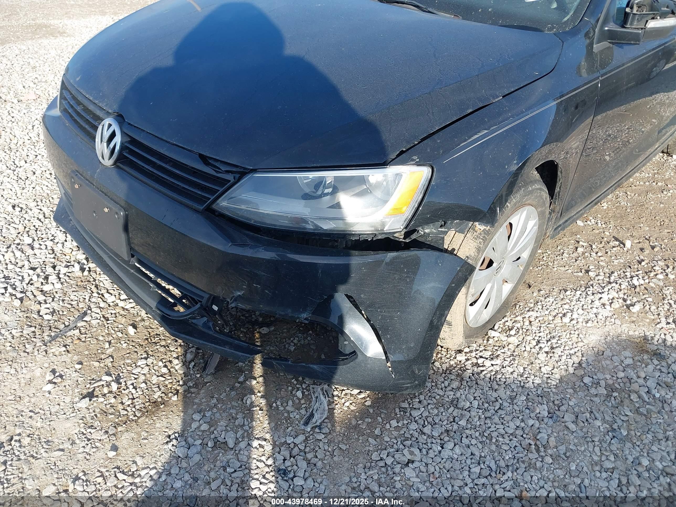 VOLKSWAGEN JETTA image 6