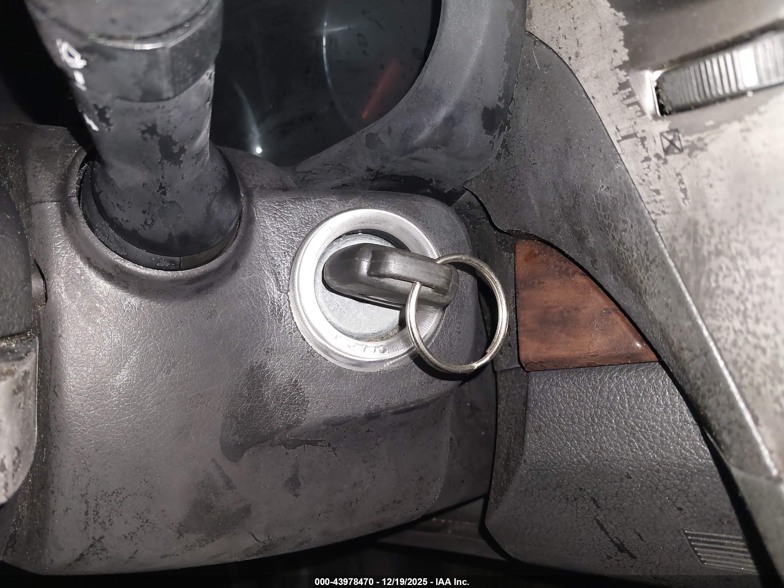 SUBARU LEGACY image 11