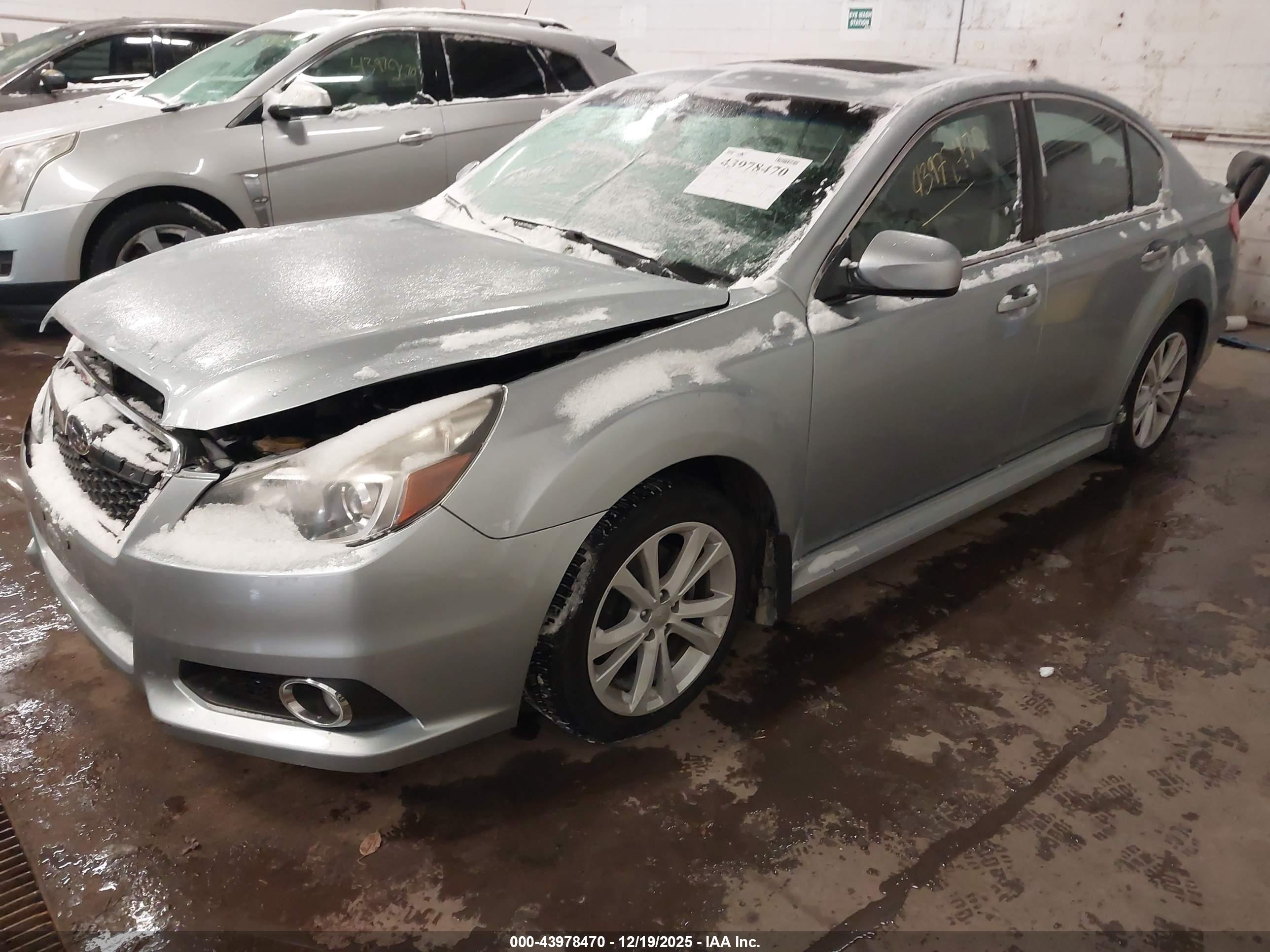 SUBARU LEGACY image 2