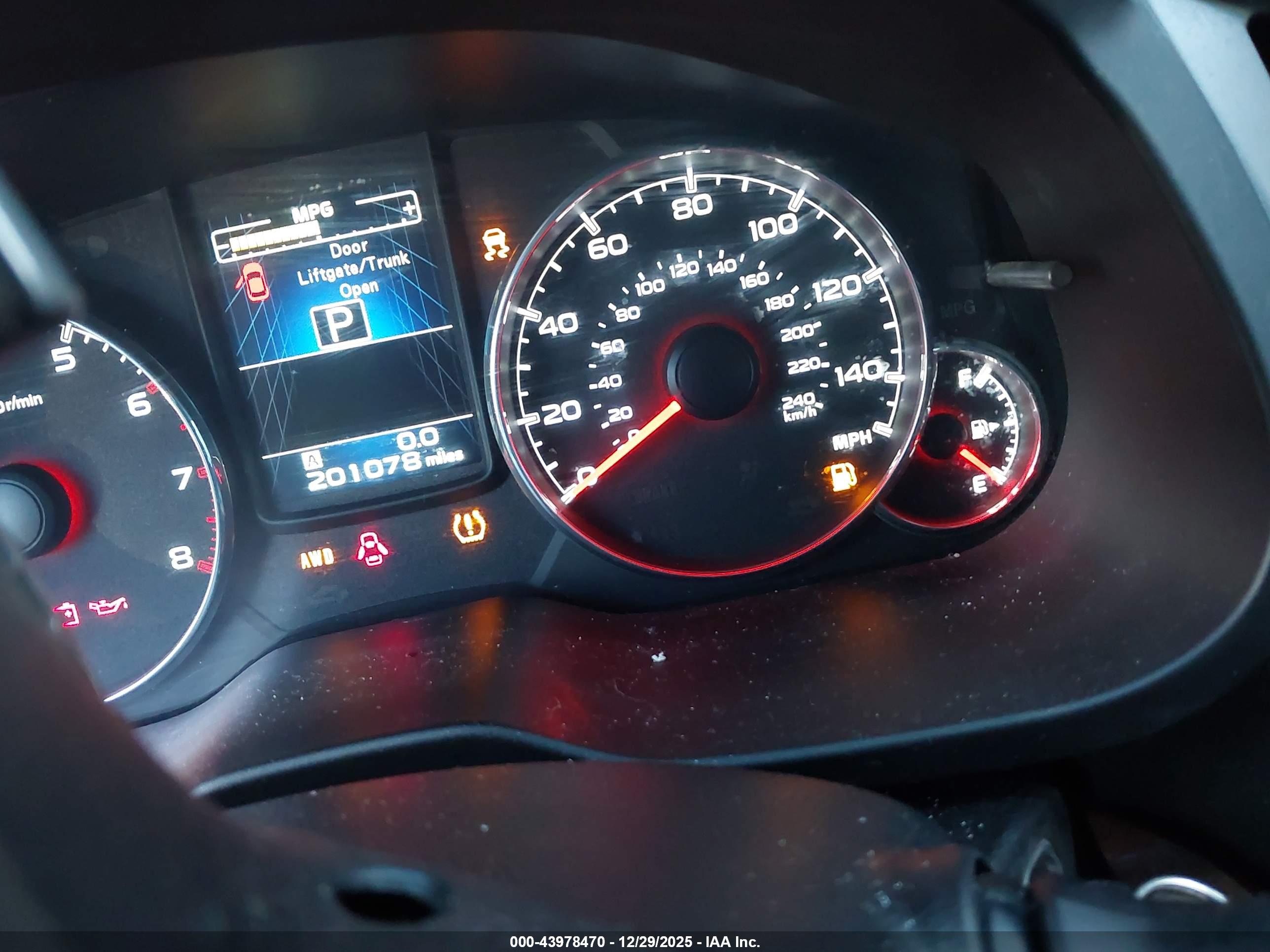 SUBARU LEGACY image 7
