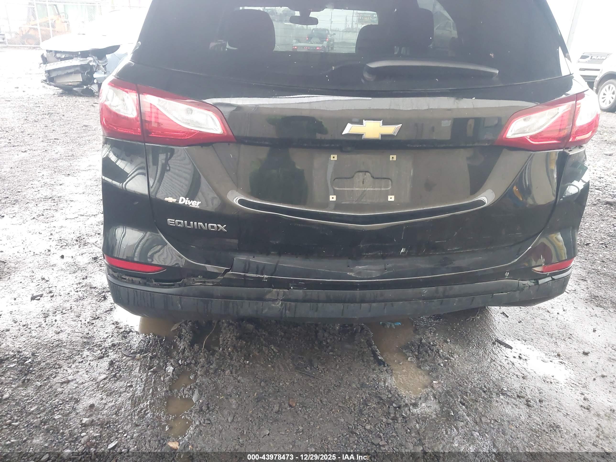 CHEVROLET EQUINOX image 6
