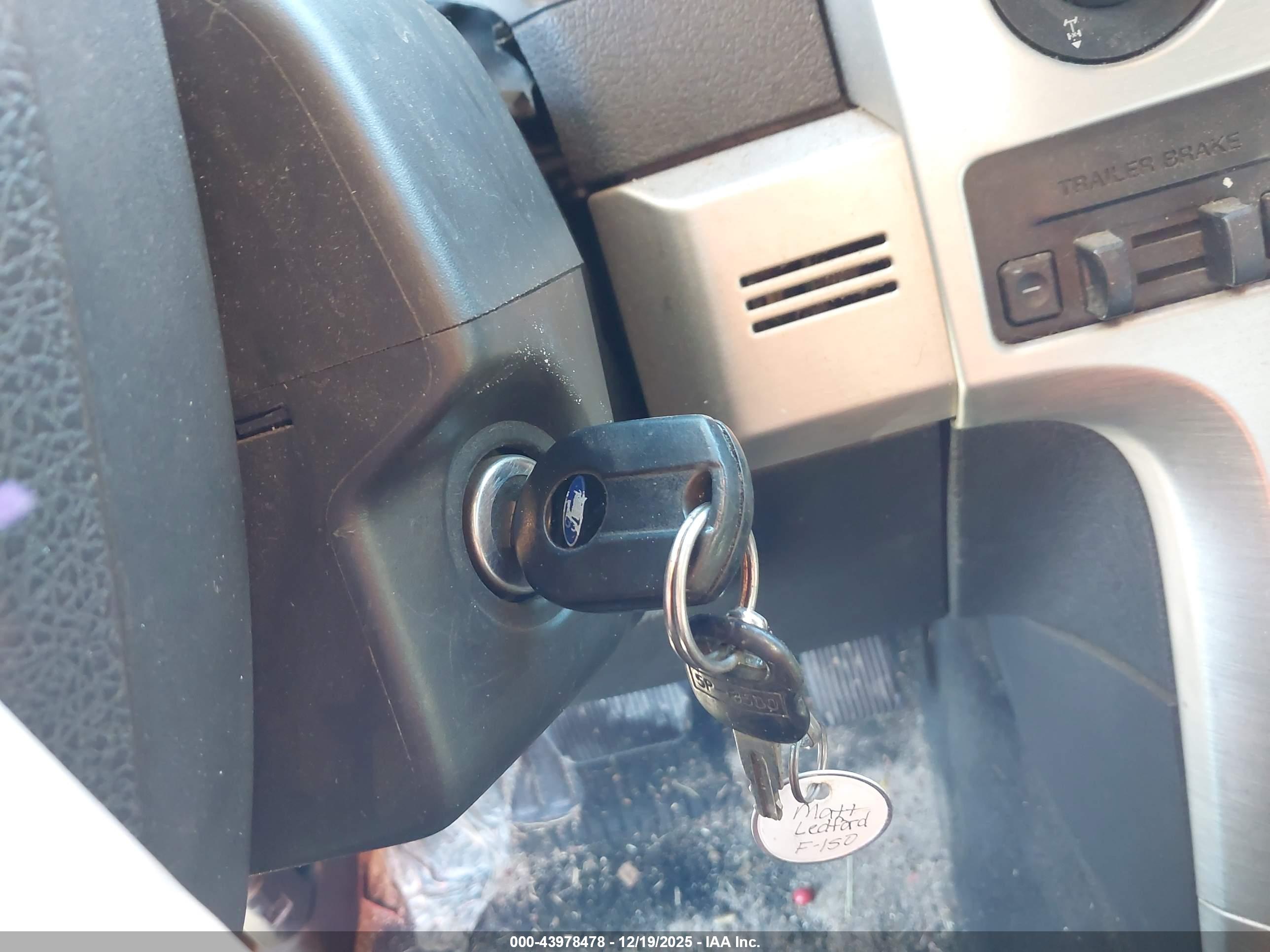 FORD F-150 image 11