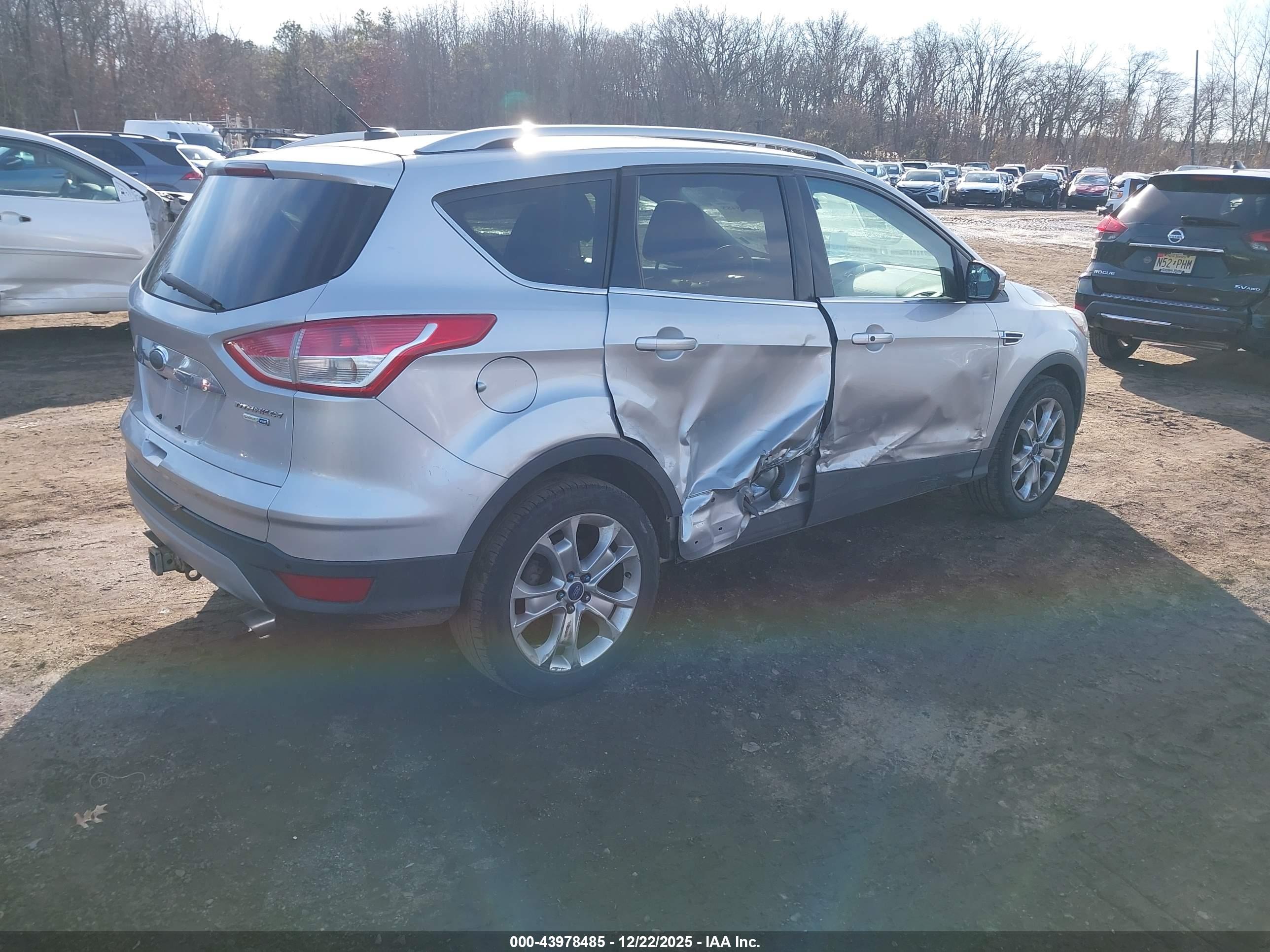 FORD ESCAPE image 4