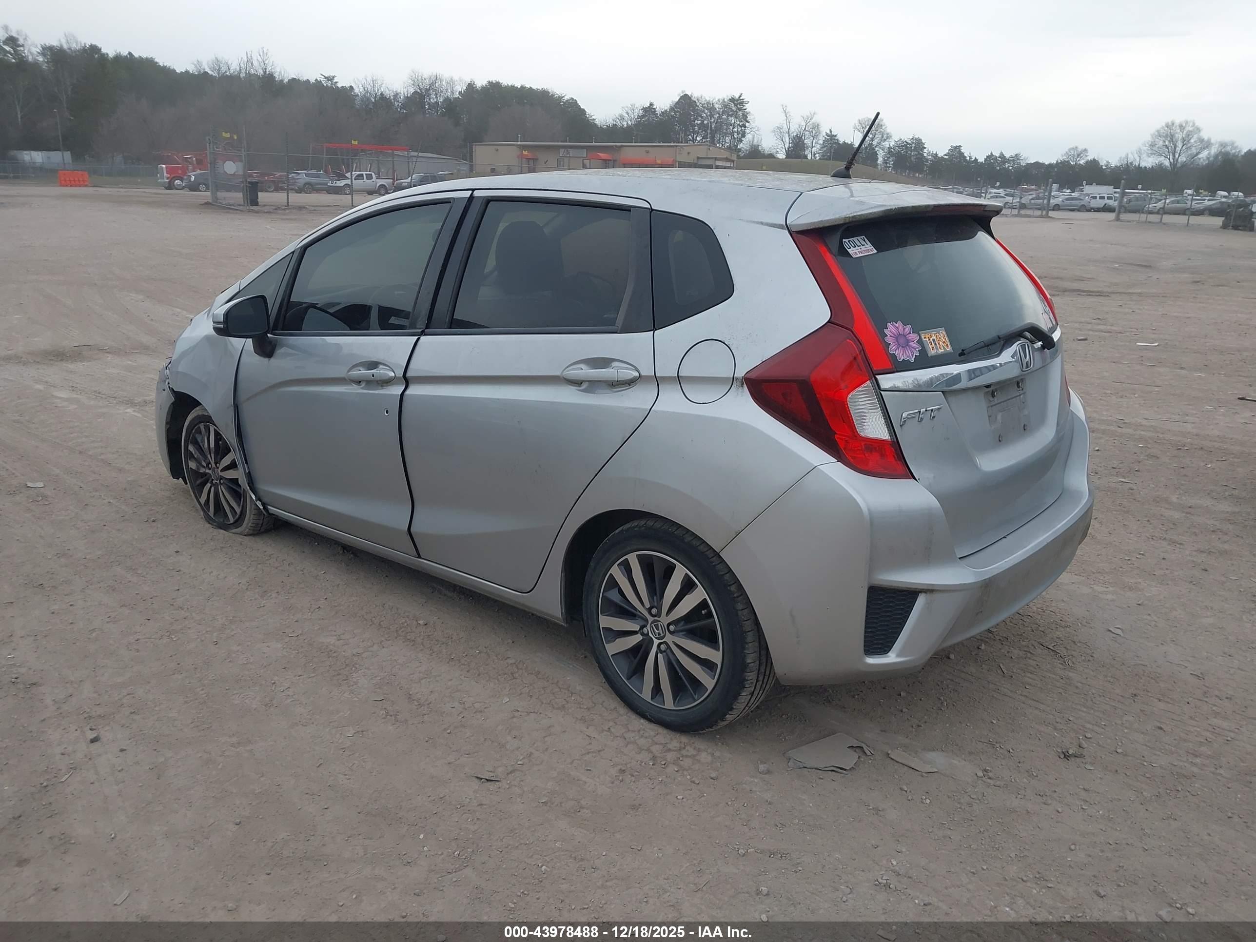 HONDA FIT image 3
