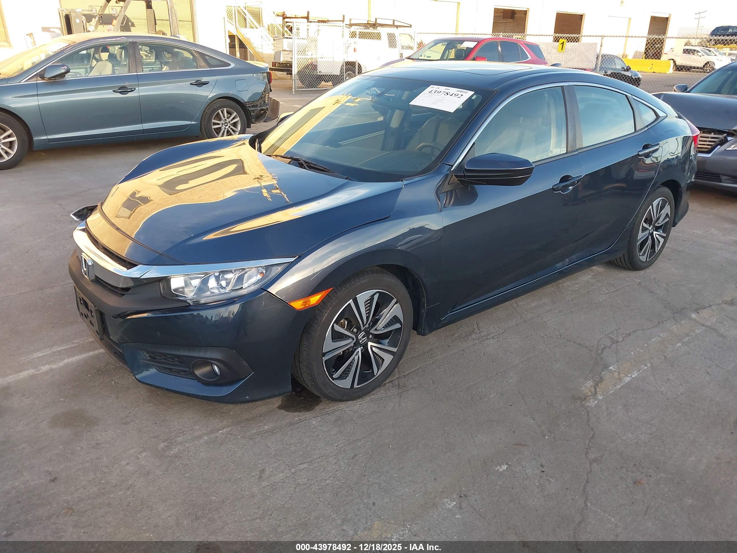 HONDA CIVIC image 2