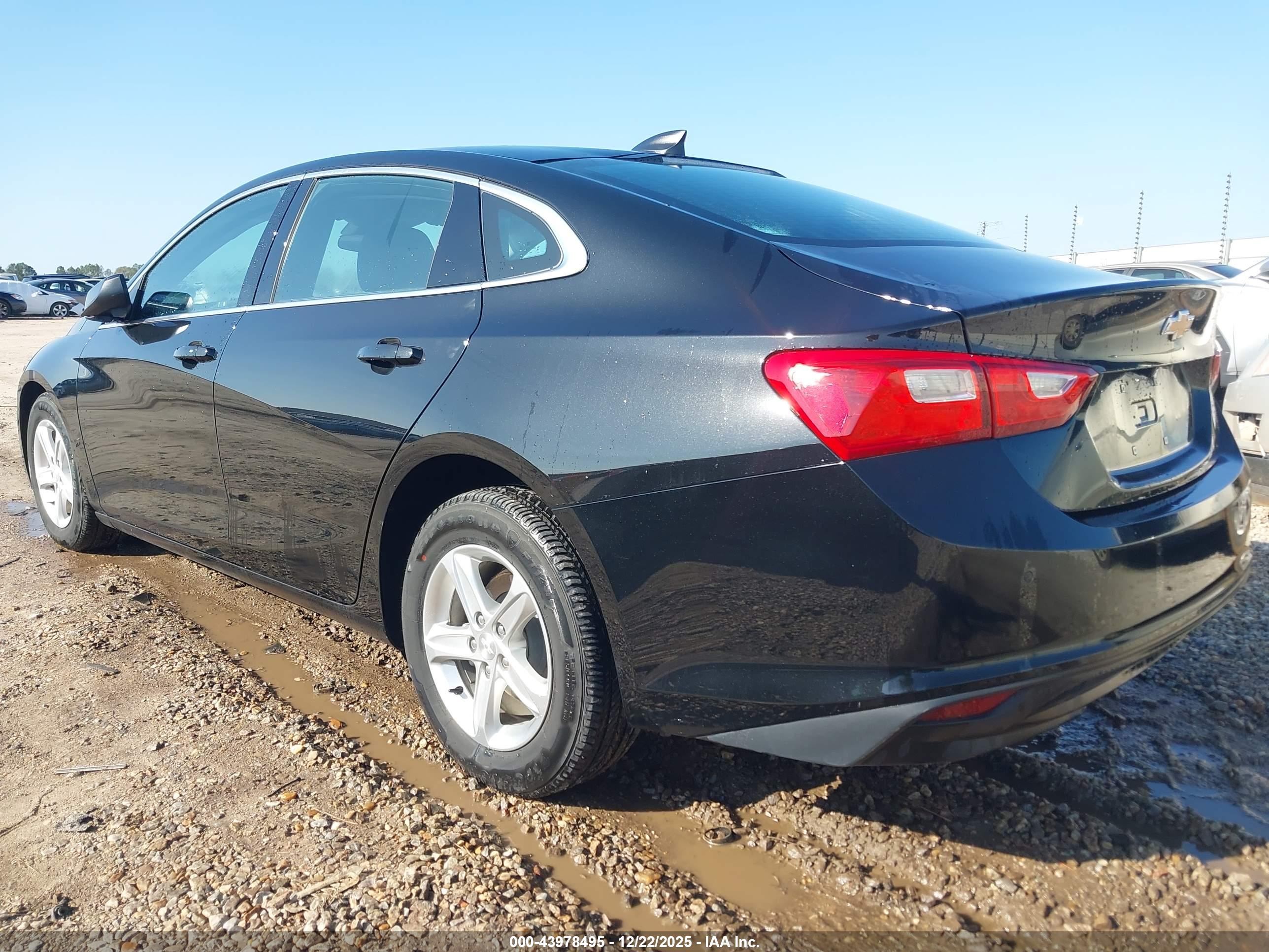 CHEVROLET MALIBU image 3