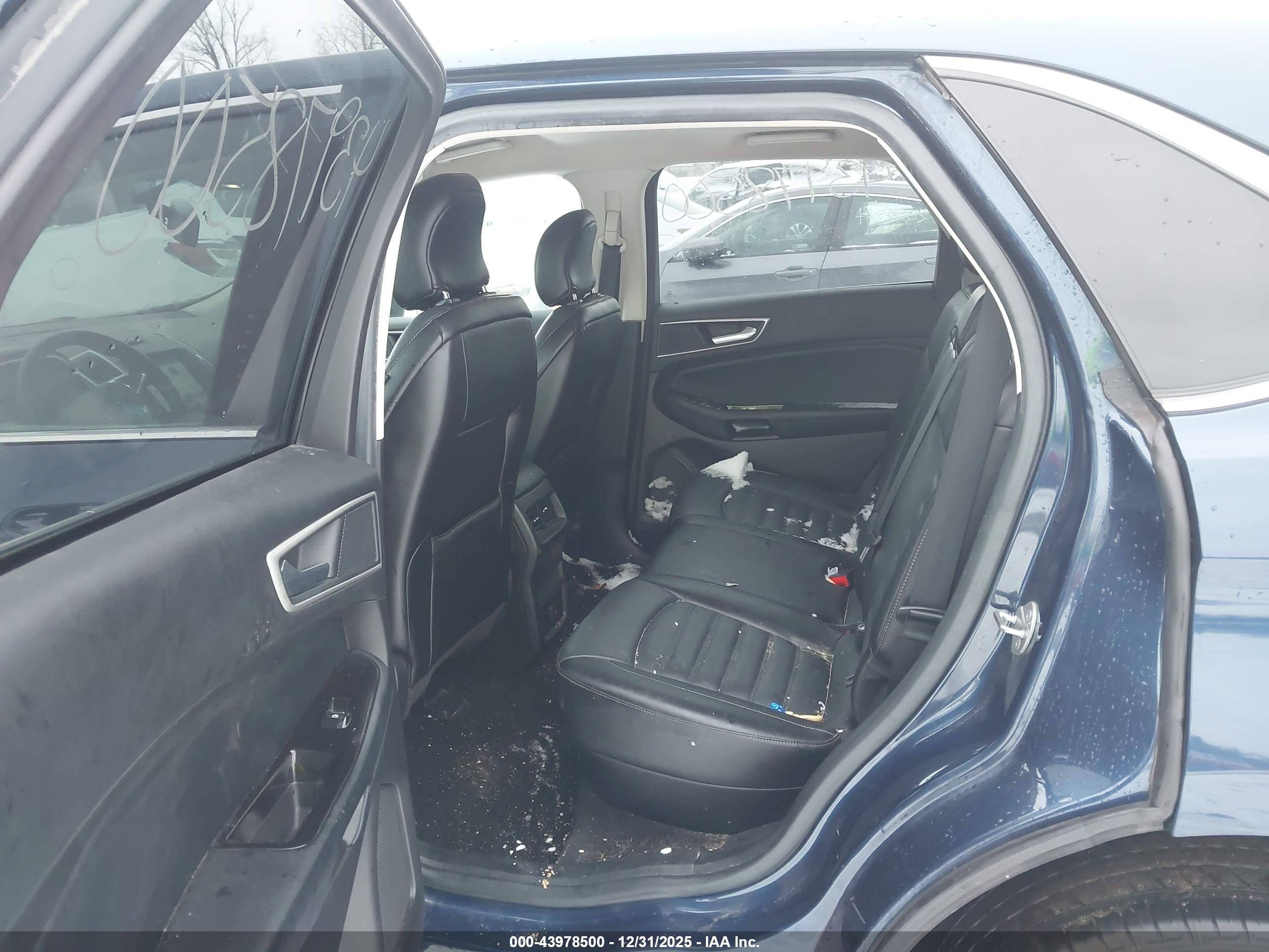 FORD EDGE image 8