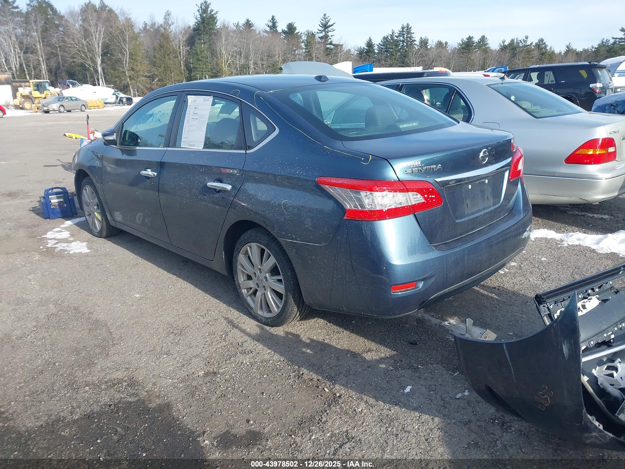 NISSAN SENTRA image 3