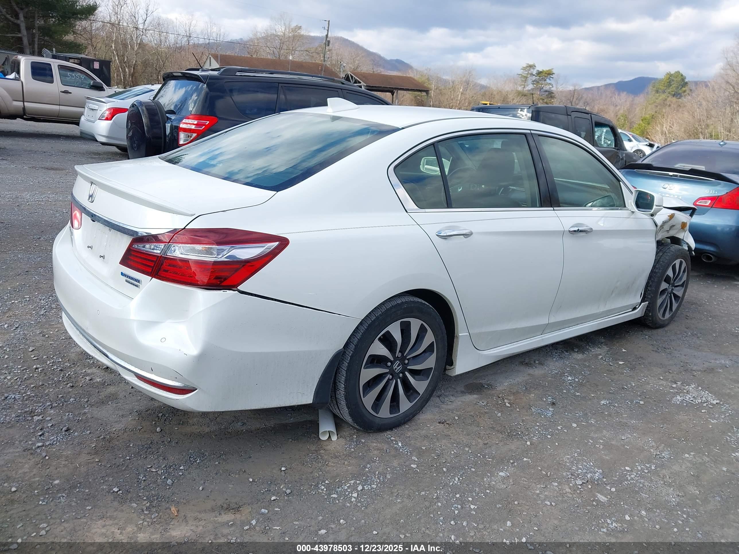 HONDA ACCORD image 4