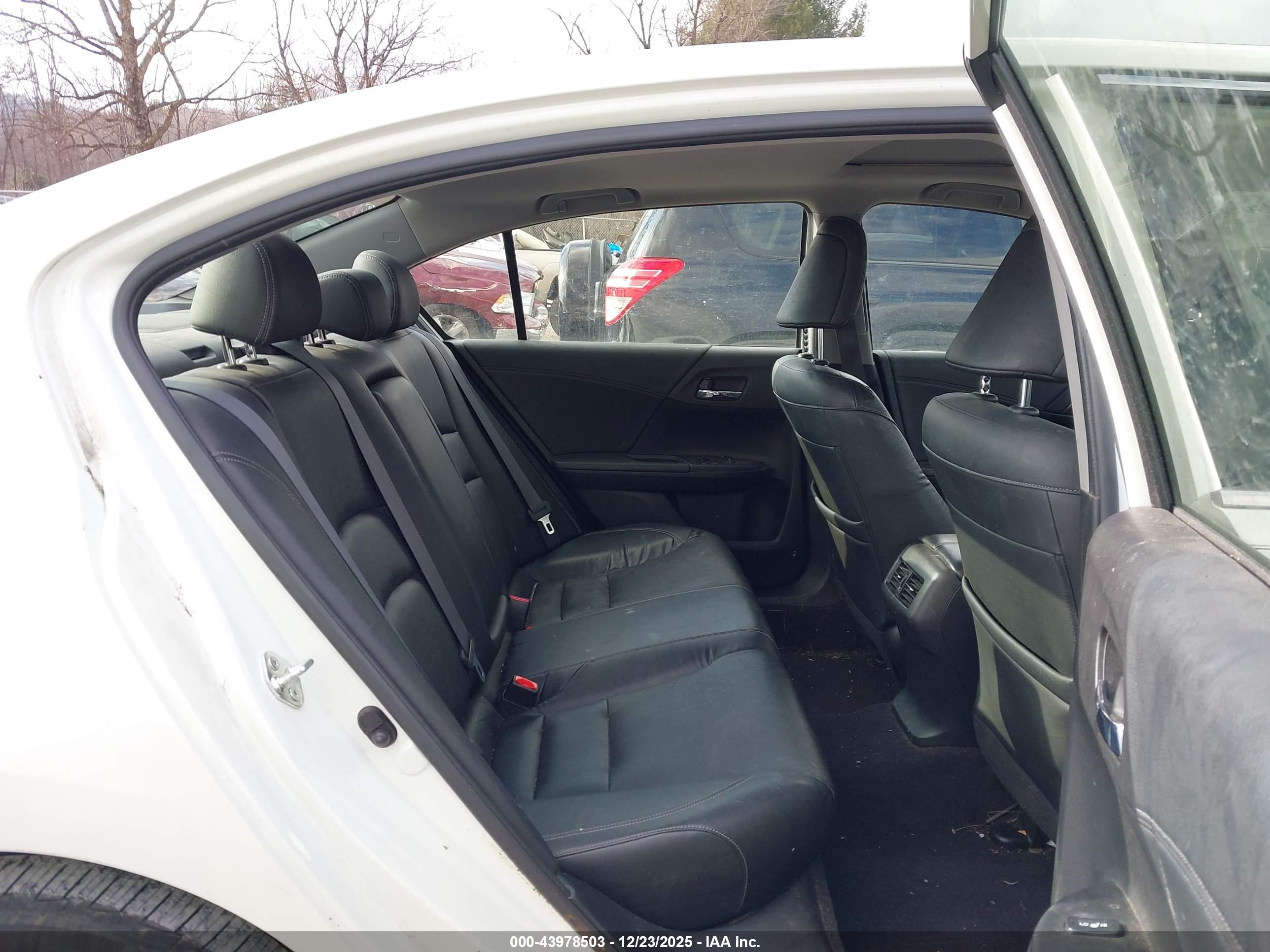 HONDA ACCORD image 8