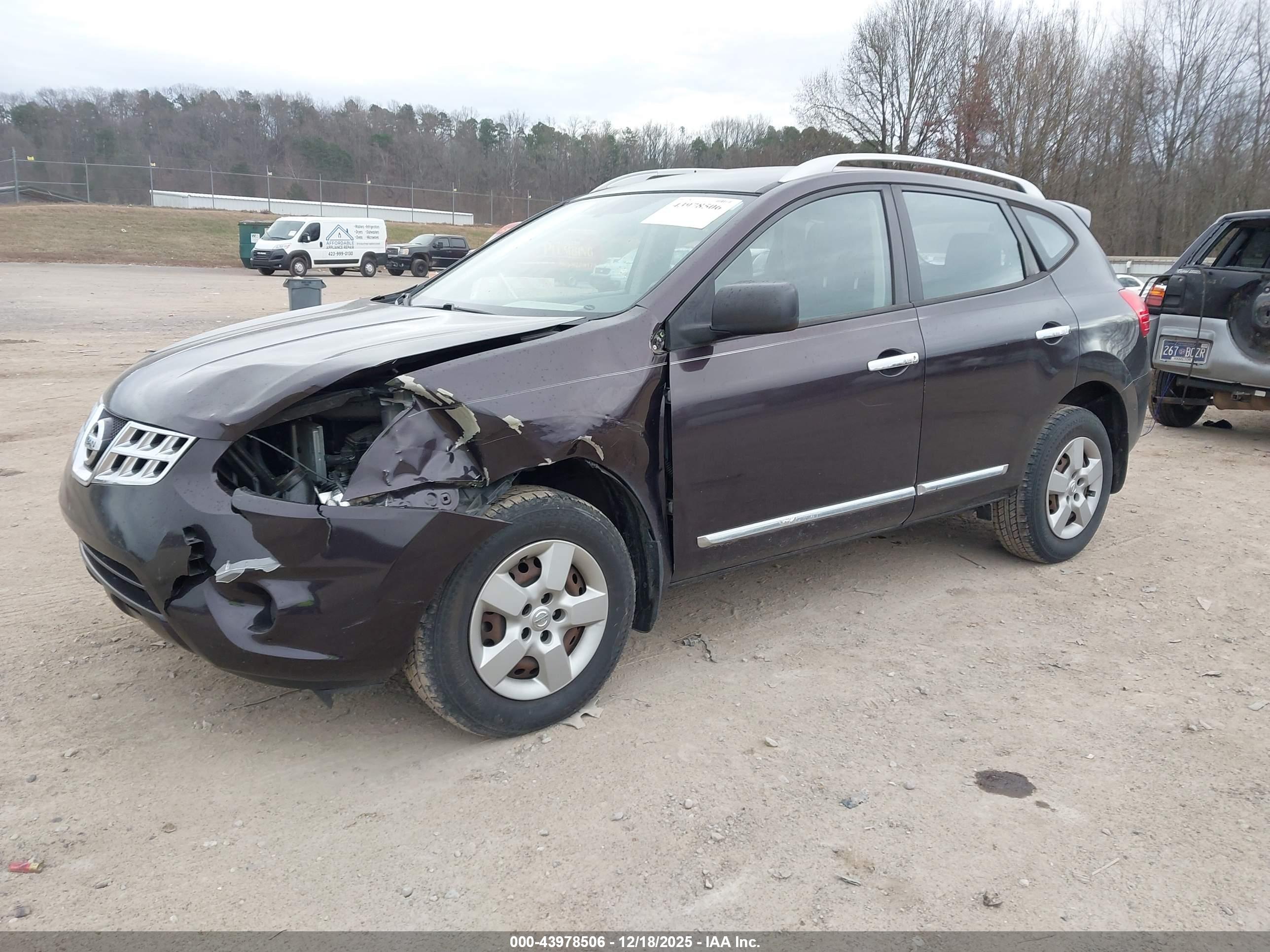 NISSAN ROGUE image 2