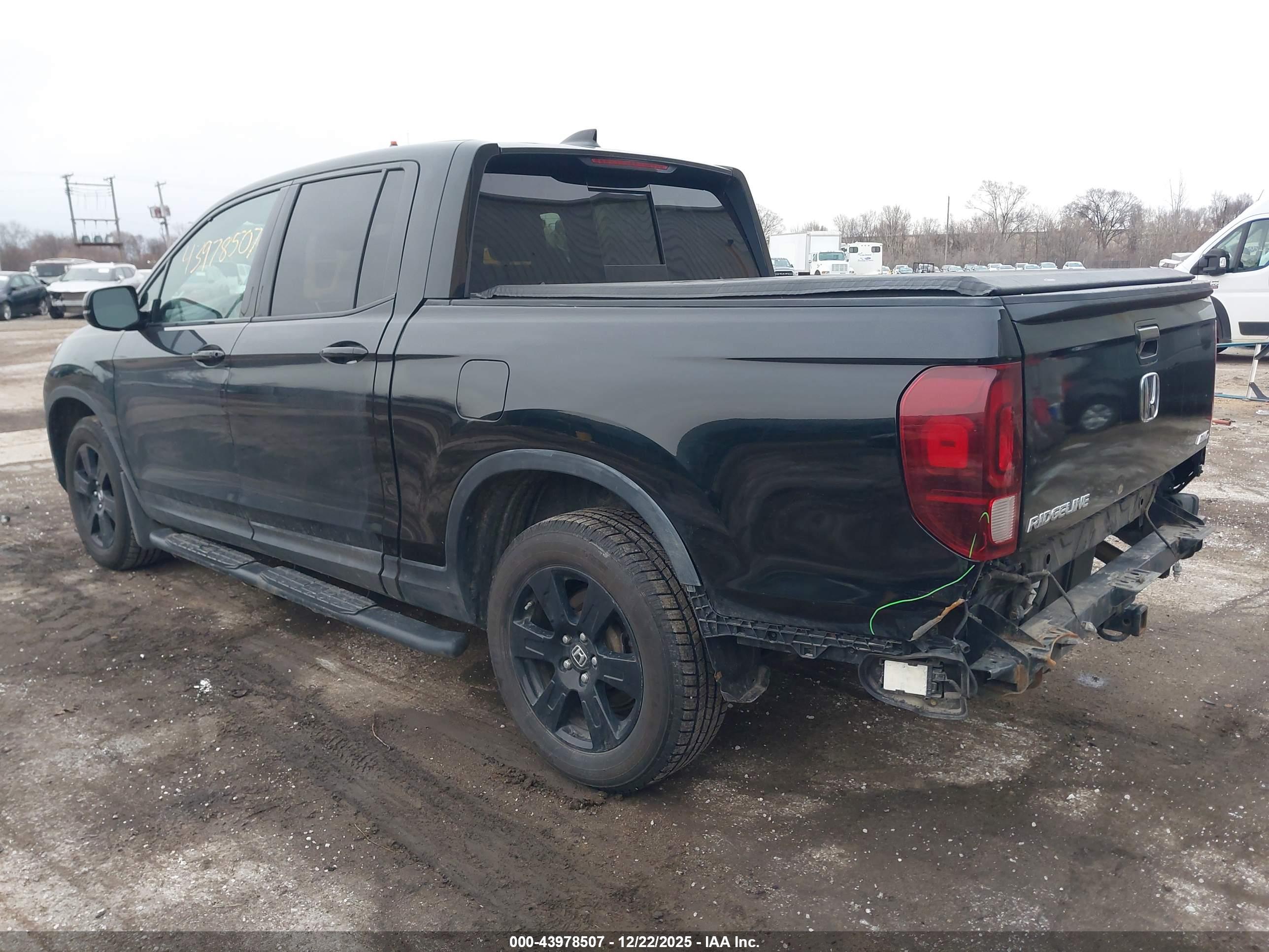 HONDA RIDGELINE image 3