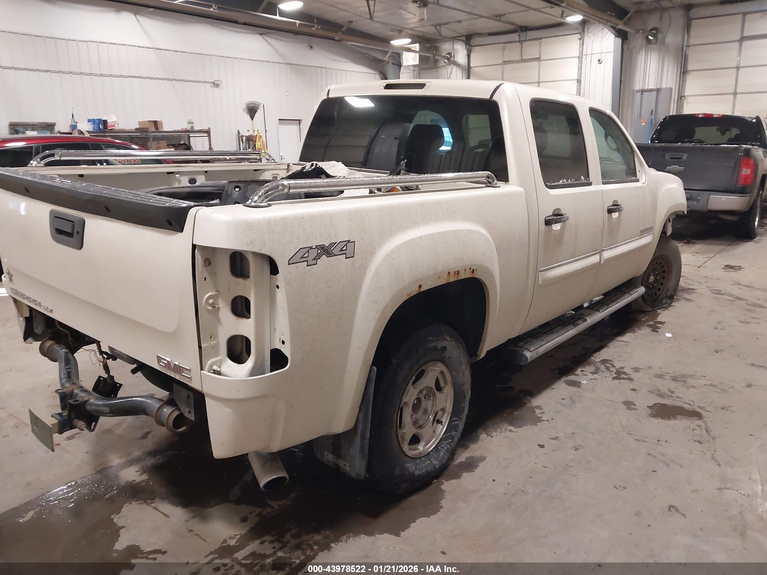 GMC SIERRA image 4